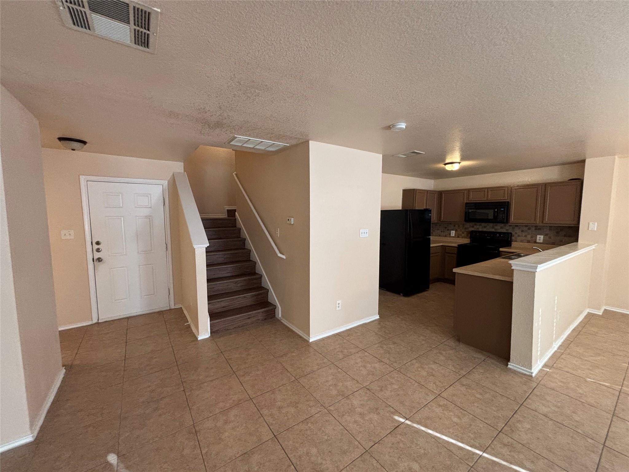 12840 Saint Mary Dr Property Photo 9