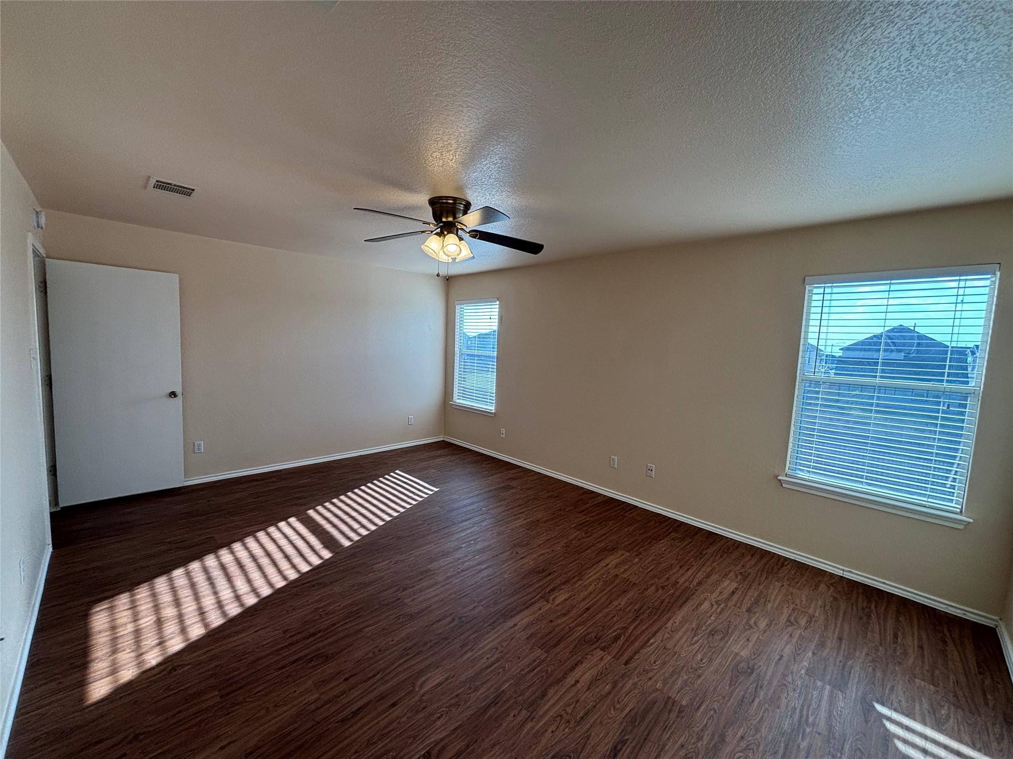 12840 Saint Mary Dr Property Photo 20