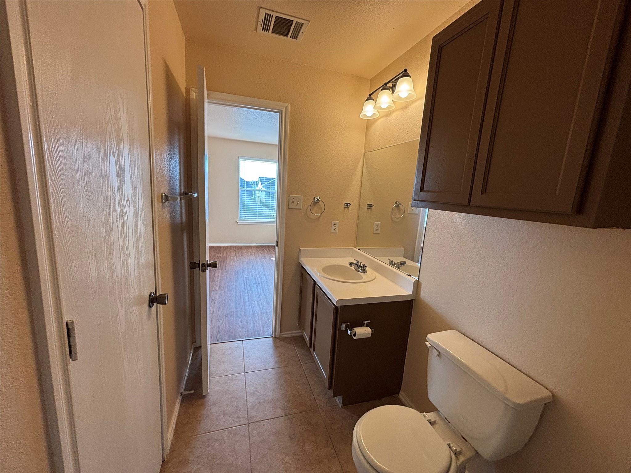 12840 Saint Mary Dr Property Photo 21