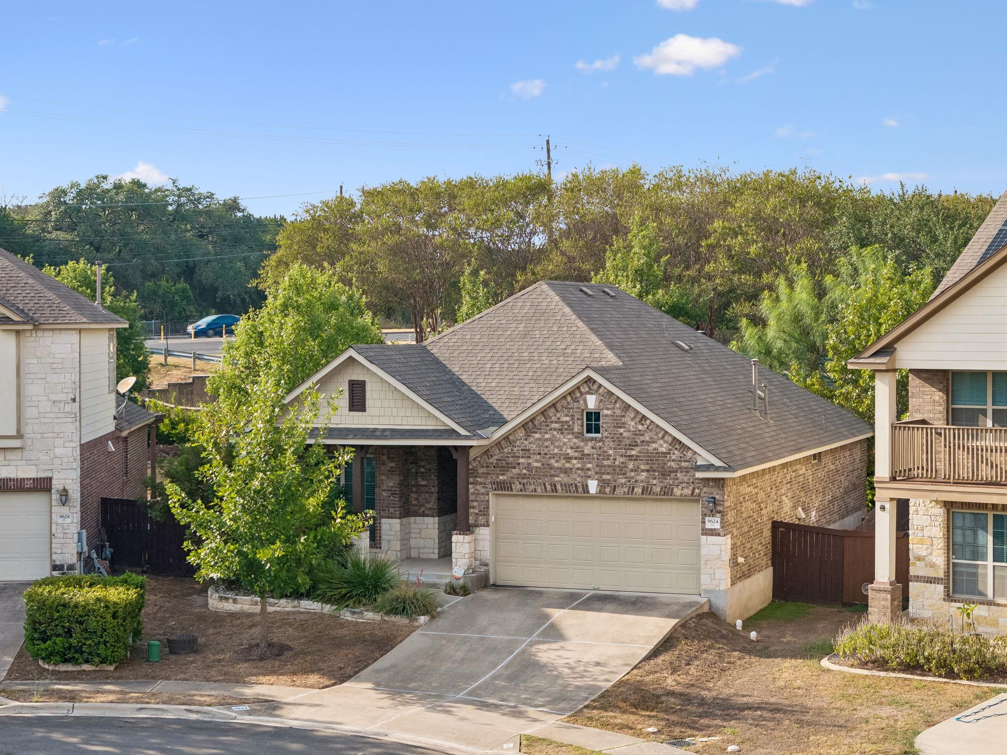 9624 Alex Ln Property Photo 1