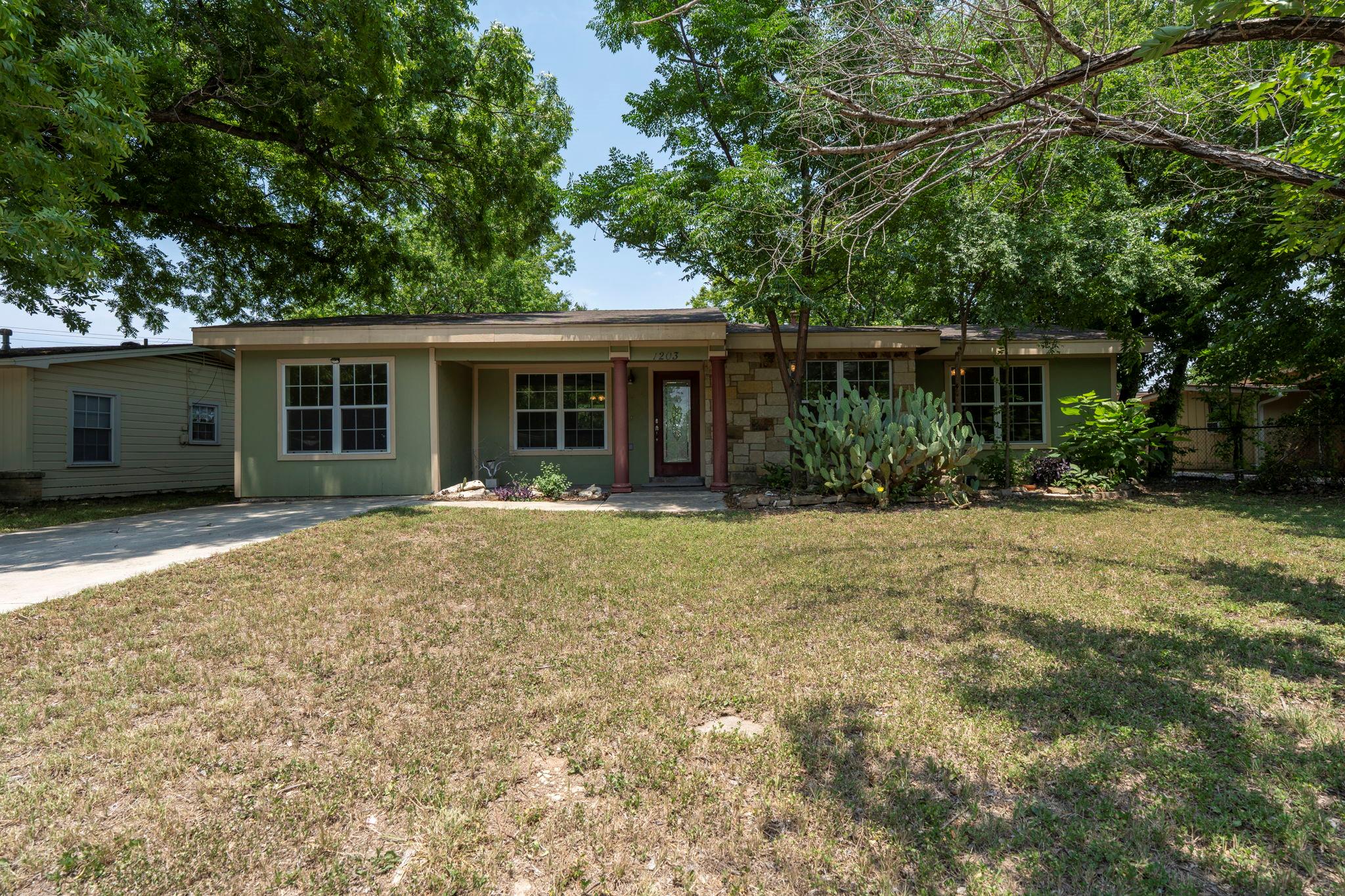 1203 Haynes St Property Photo