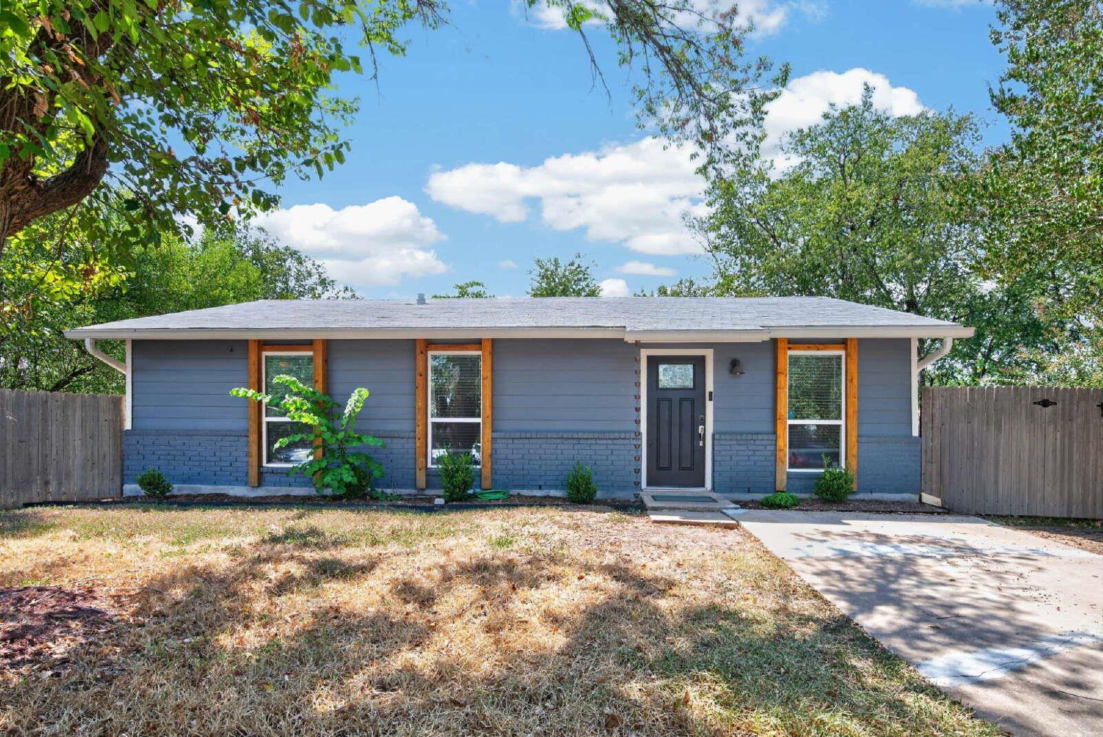 6021 Bluebell Cir Property Photo 2