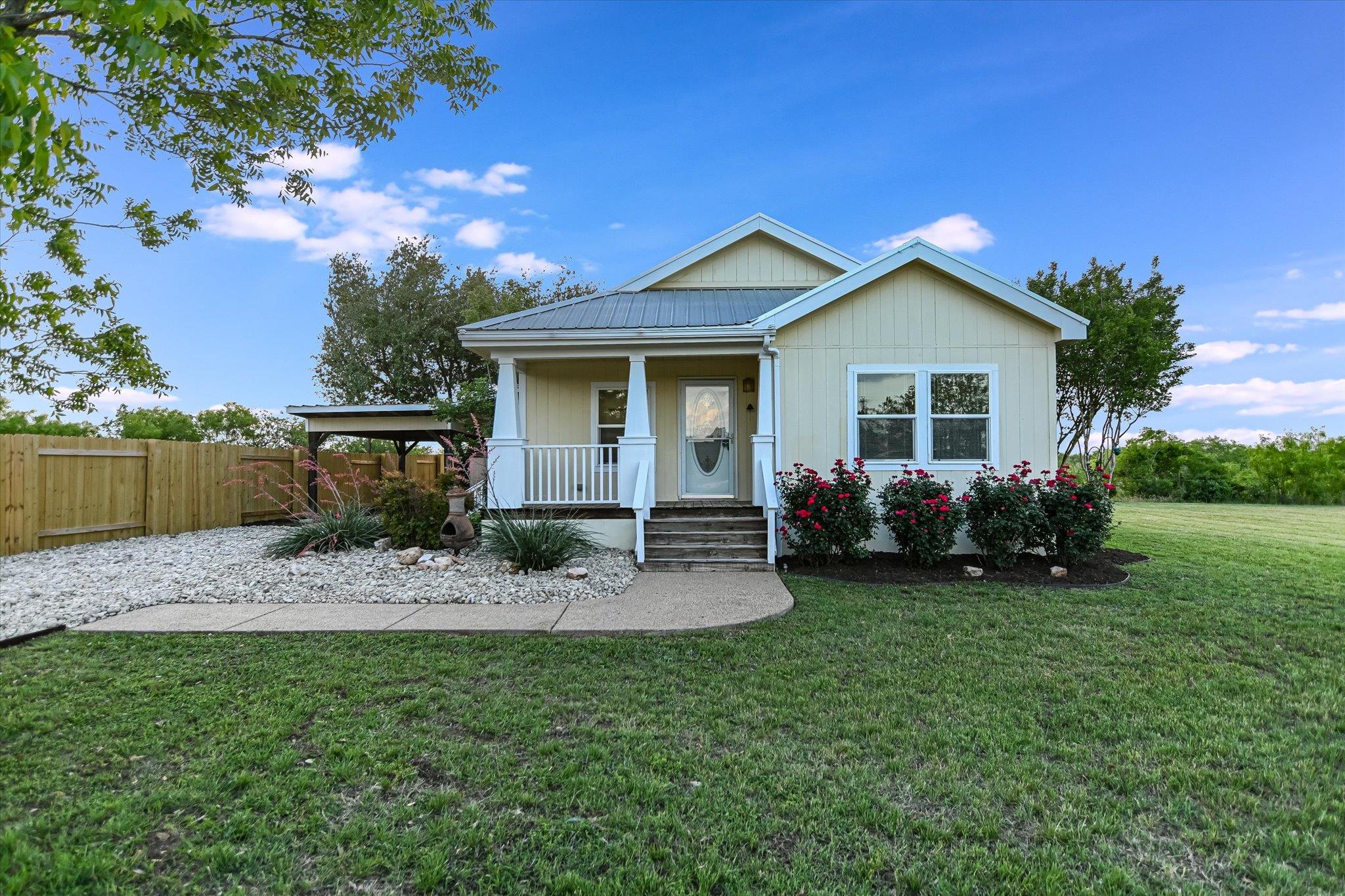 182 Lazy River Ln Property Photo 7