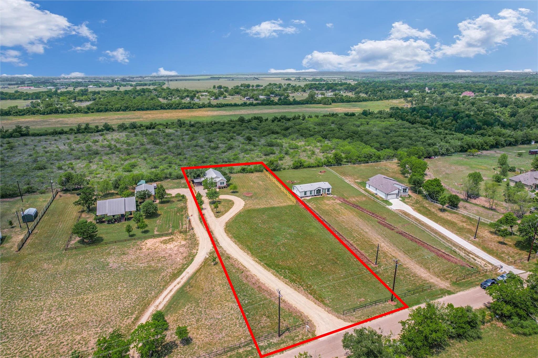182 Lazy River Ln Property Photo 8
