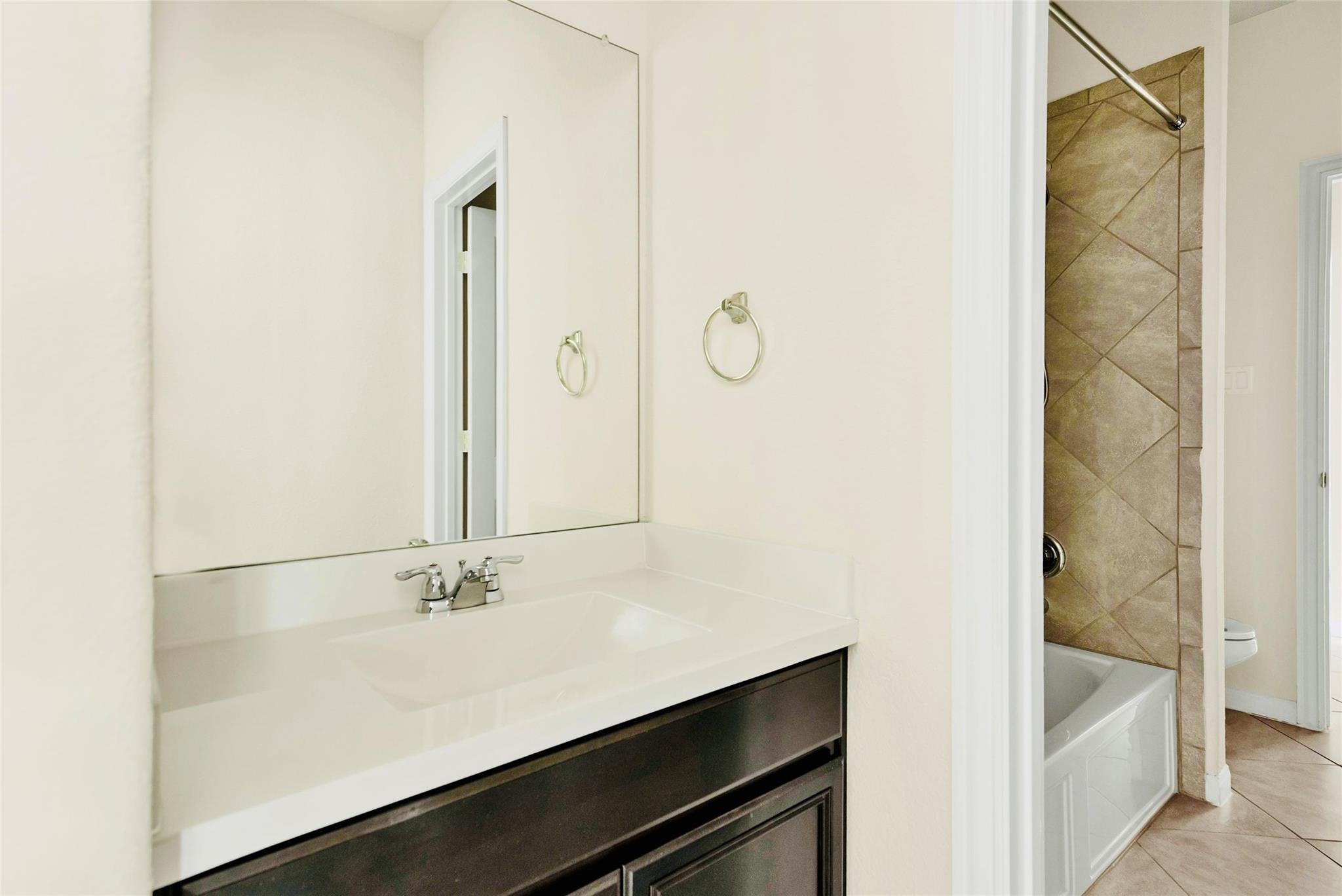 1005 Fountain Grass Way Property Photo 18