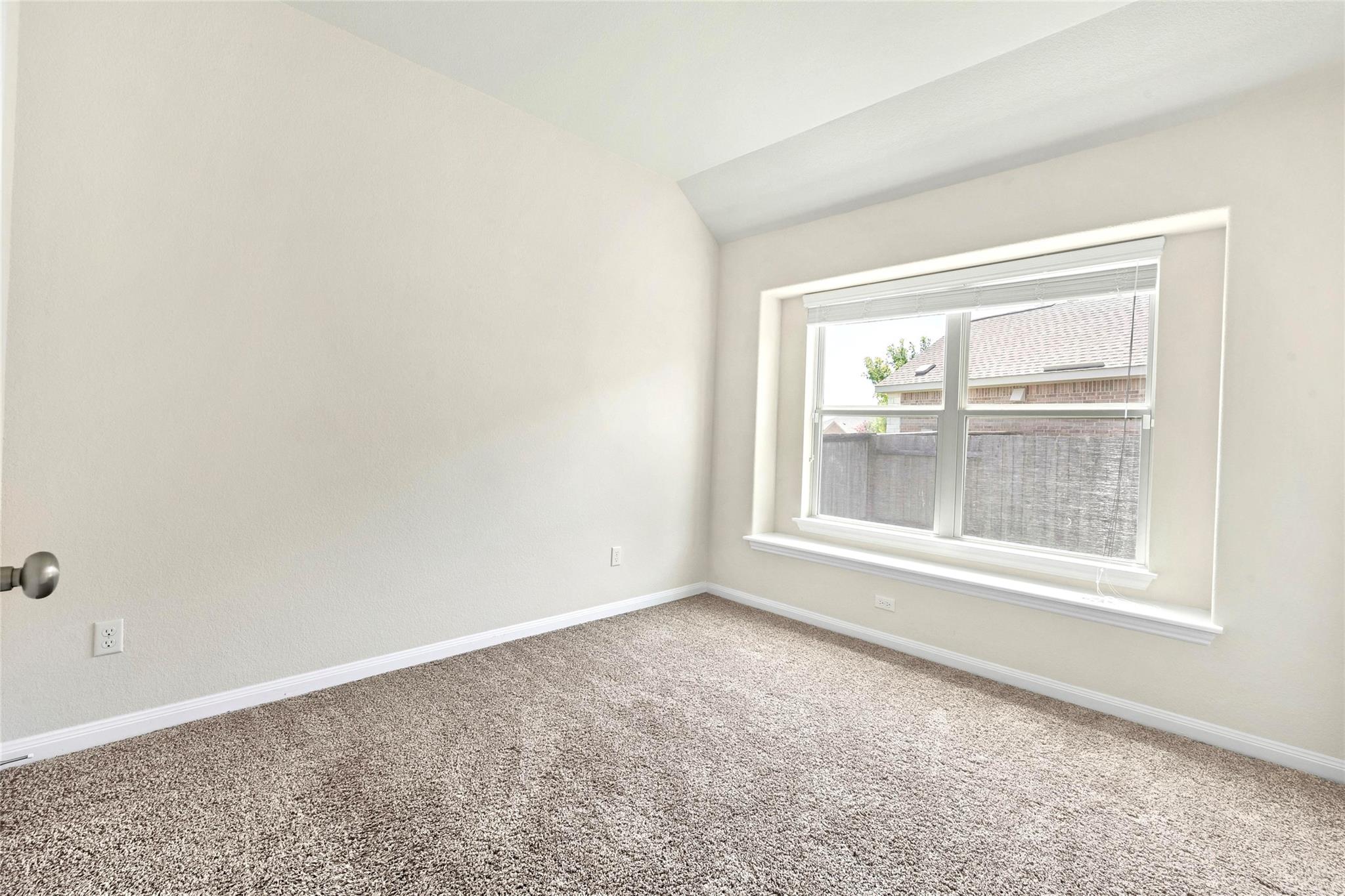1005 Fountain Grass Way Property Photo 20