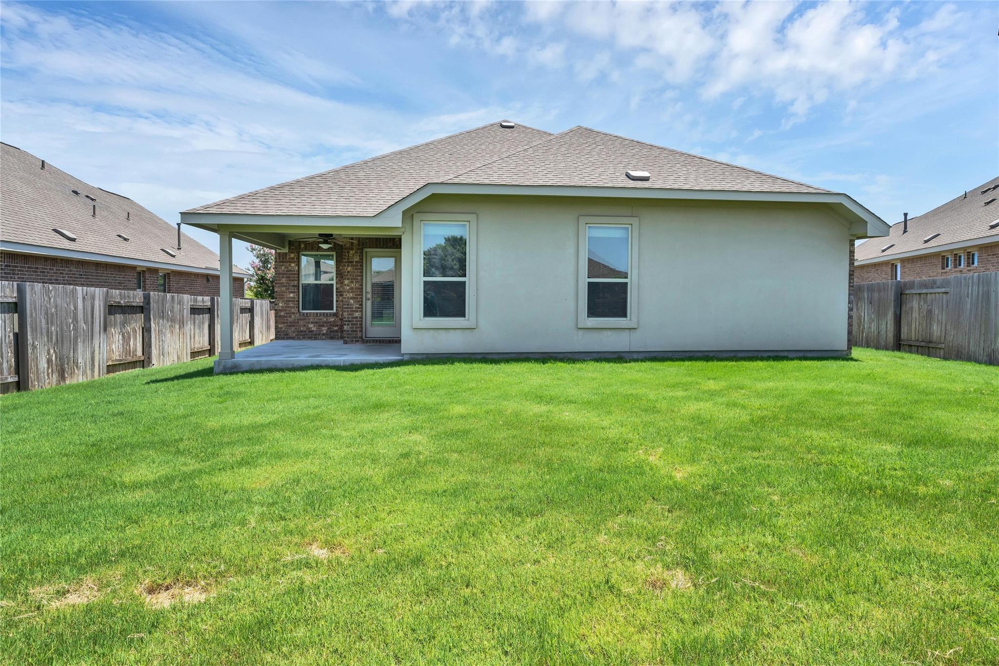 1005 Fountain Grass Way Property Photo 25