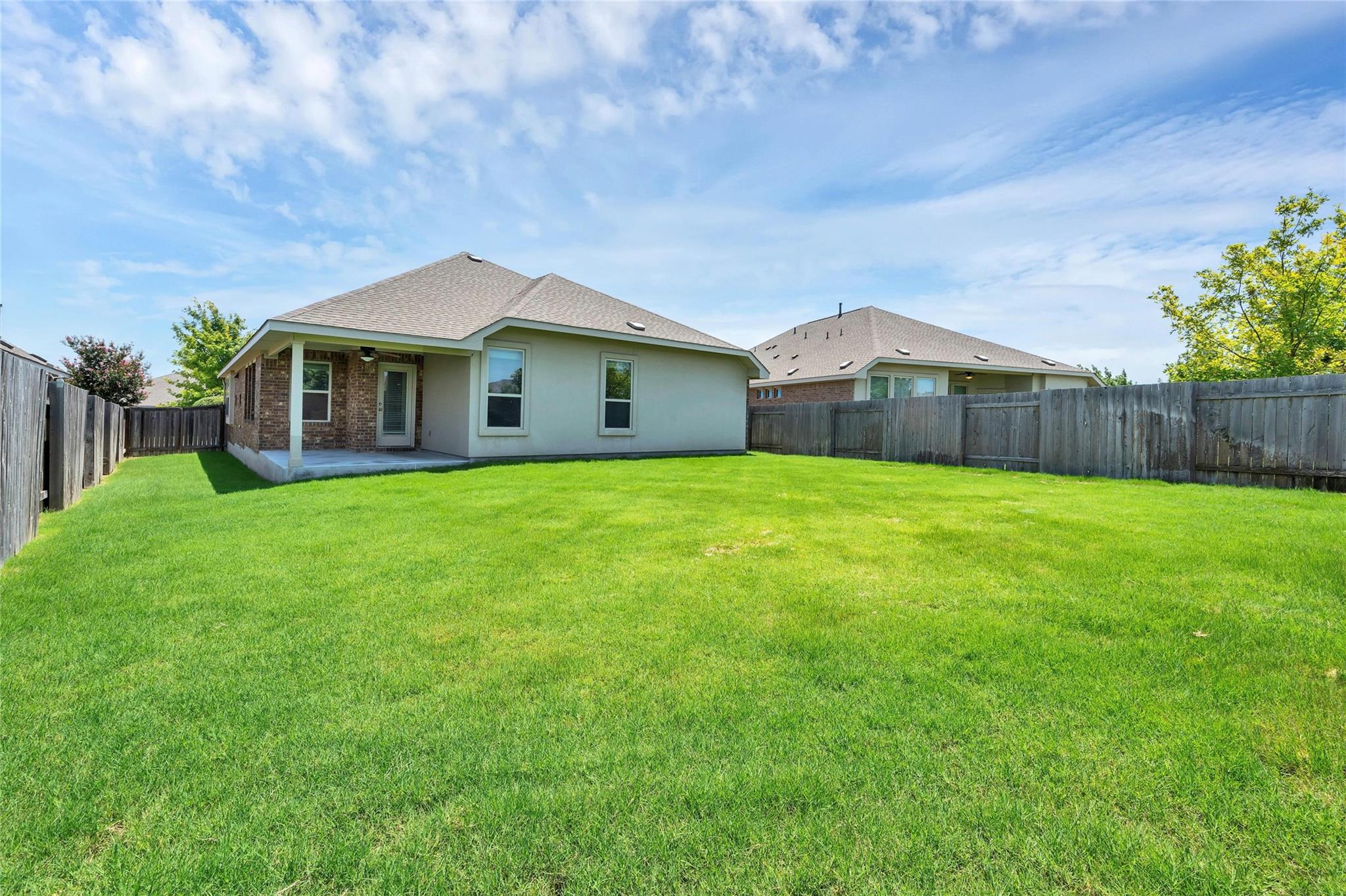 1005 Fountain Grass Way Property Photo 26
