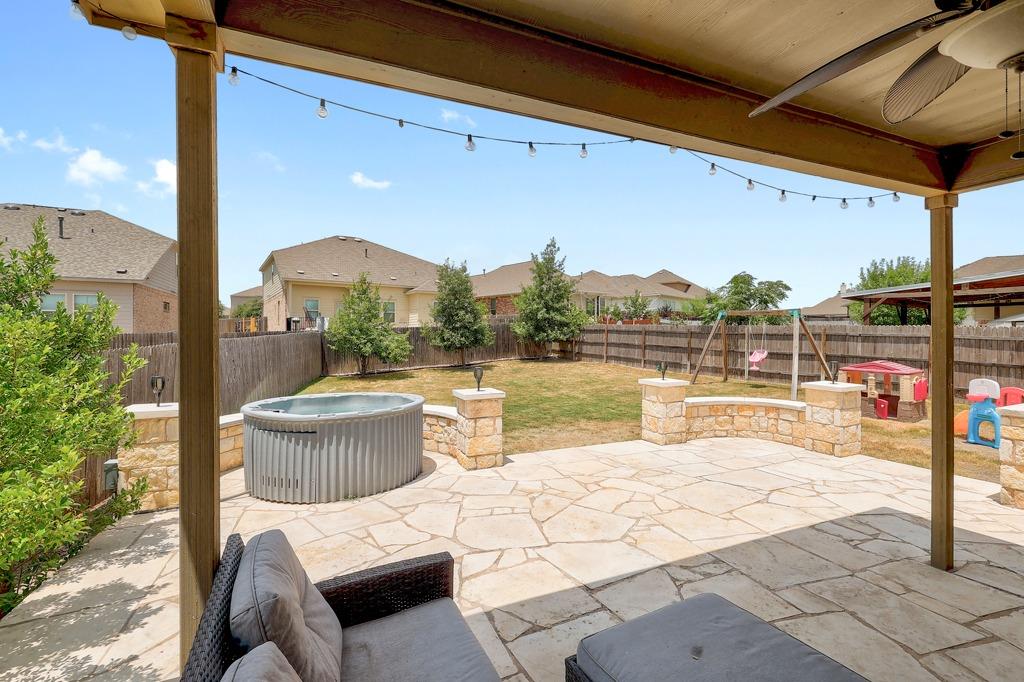 11912 Reindeer Dr Property Photo 27