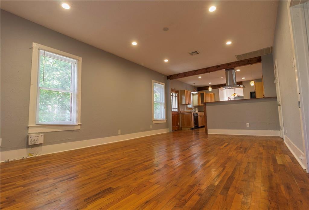 4517 Avenue F None Property Photo 7
