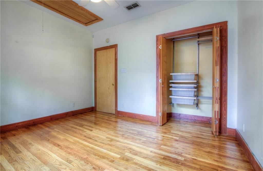 4517 Avenue F None Property Photo 16