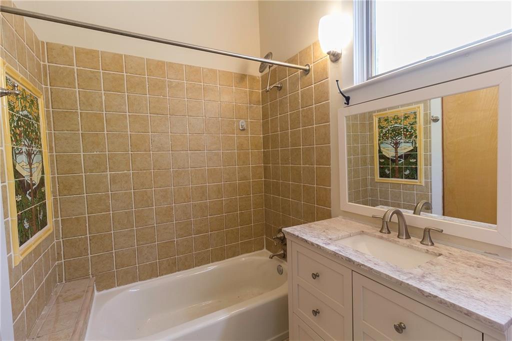 4517 Avenue F None Property Photo 18