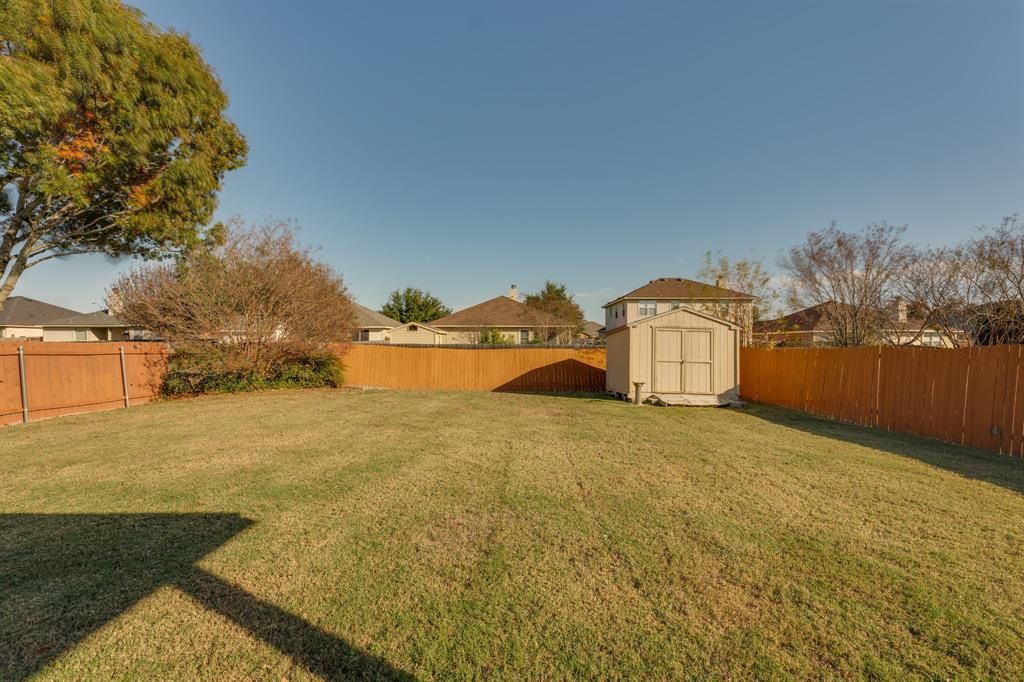 6007 Lone Star Ct Property Photo 2