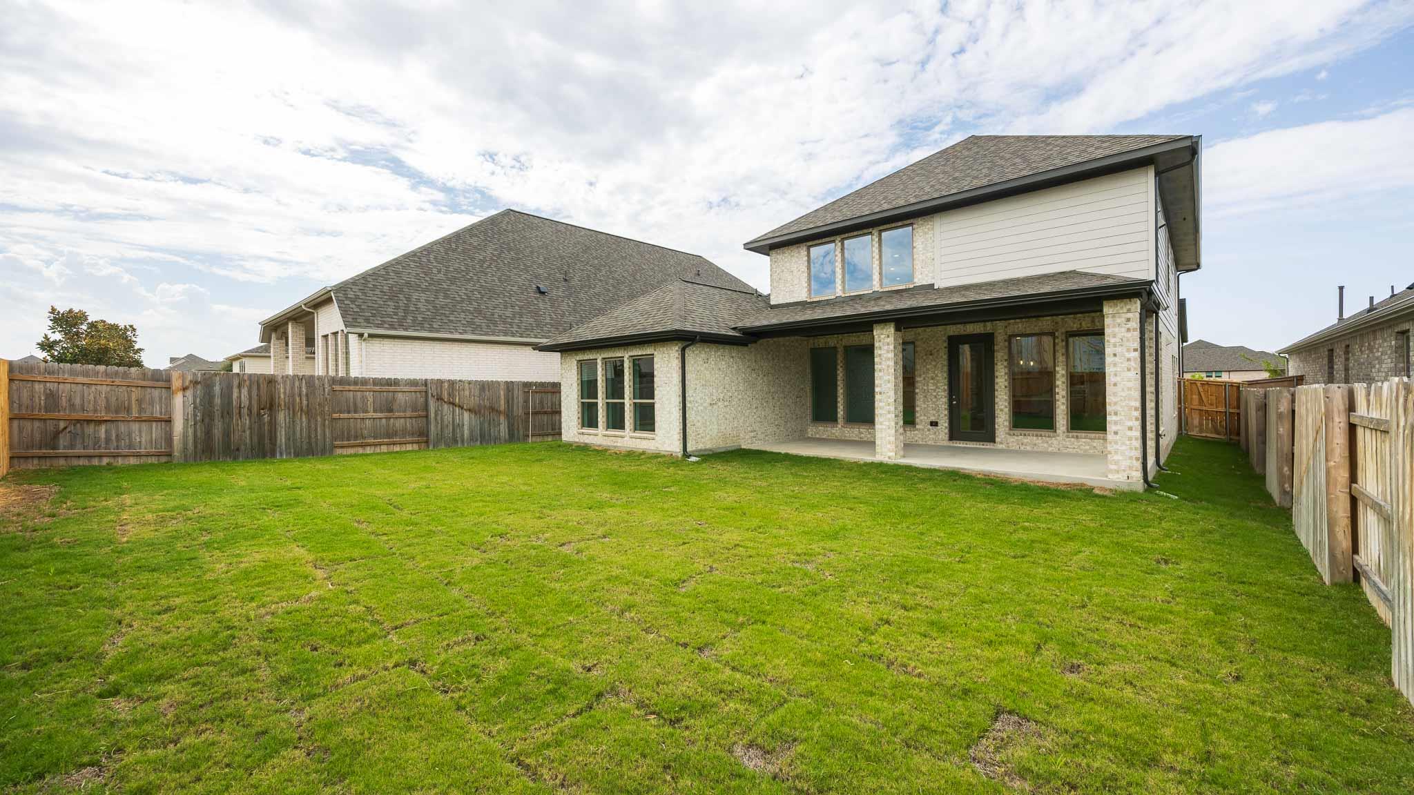304 Royal Fern Rd Property Photo 8