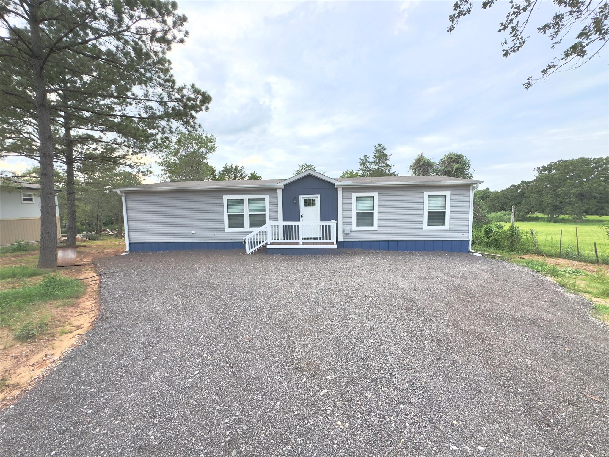 268 Flaming Oak Dr Property Photo 1