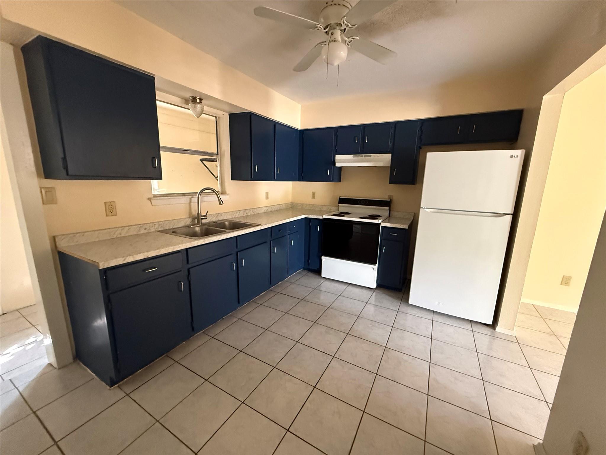 1312 Dartmouth St #a Property Photo 3