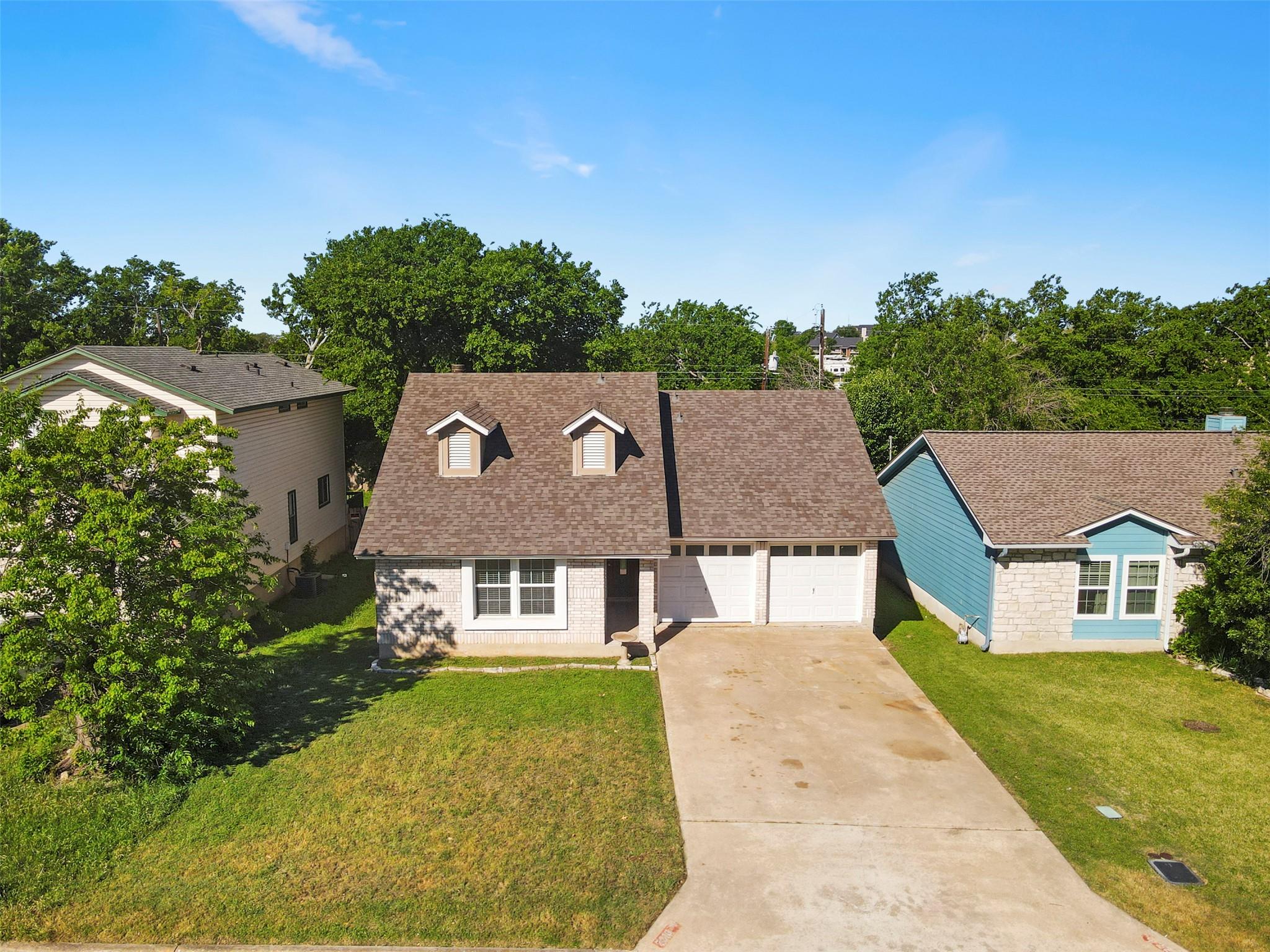 2210 Lasso Dr Property Photo 3