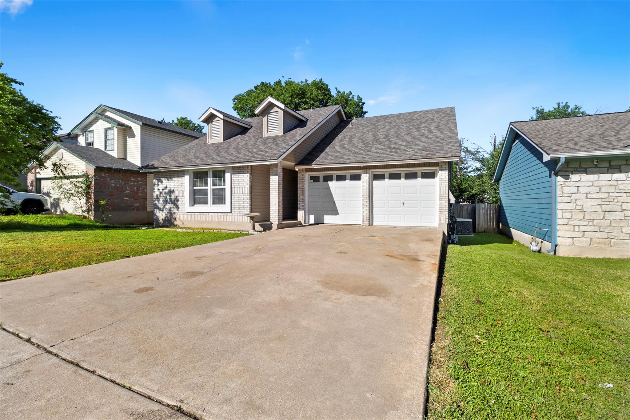 2210 Lasso Dr Property Photo 4