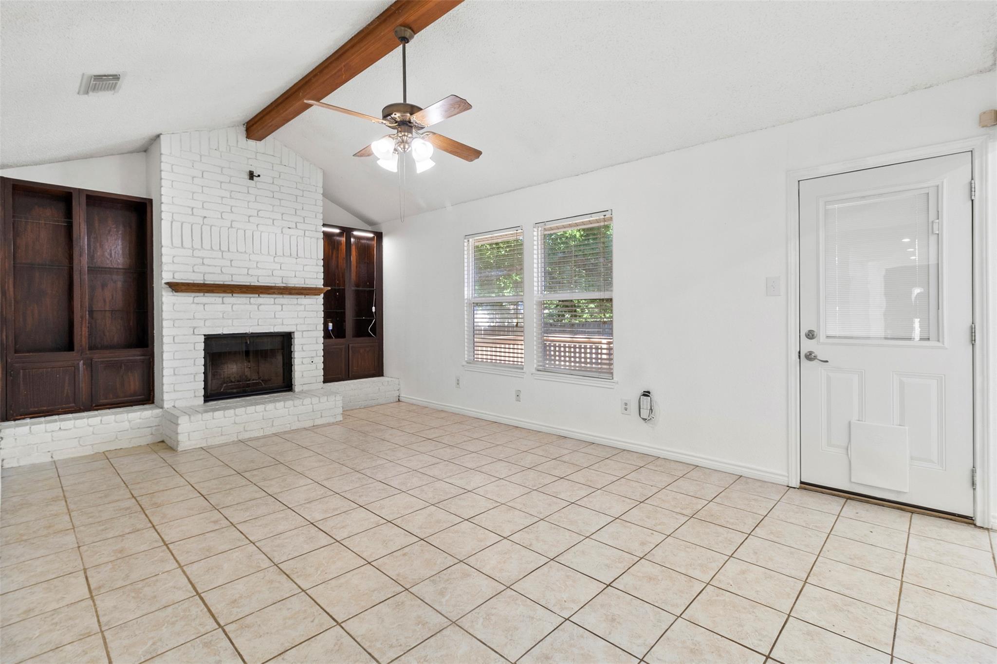 2210 Lasso Dr Property Photo 5