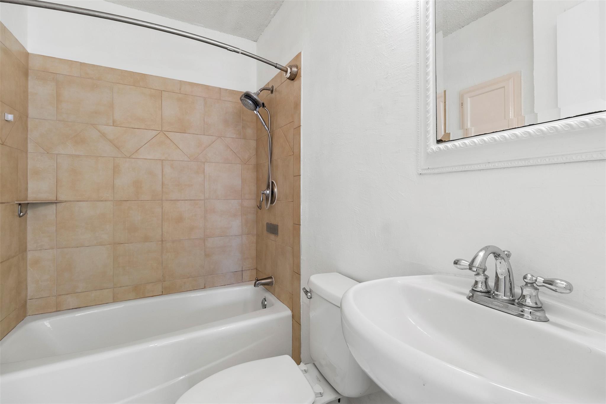 2210 Lasso Dr Property Photo 19