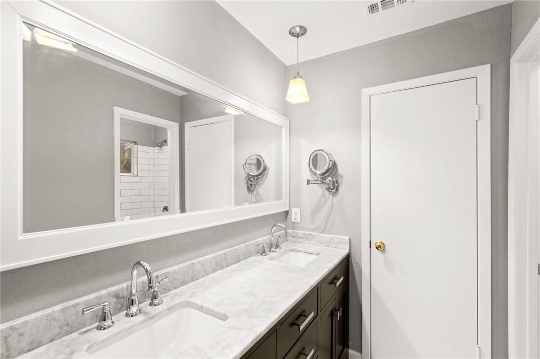 9708 Moorberry St Property Photo 16