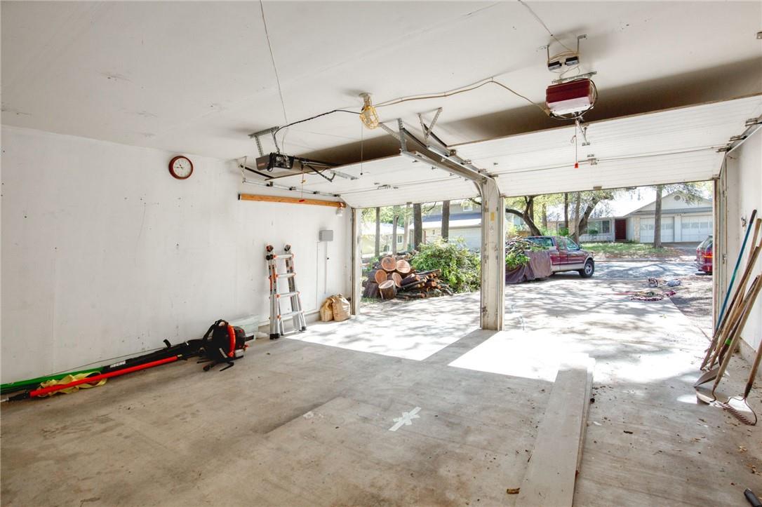 9708 Moorberry St Property Photo 28
