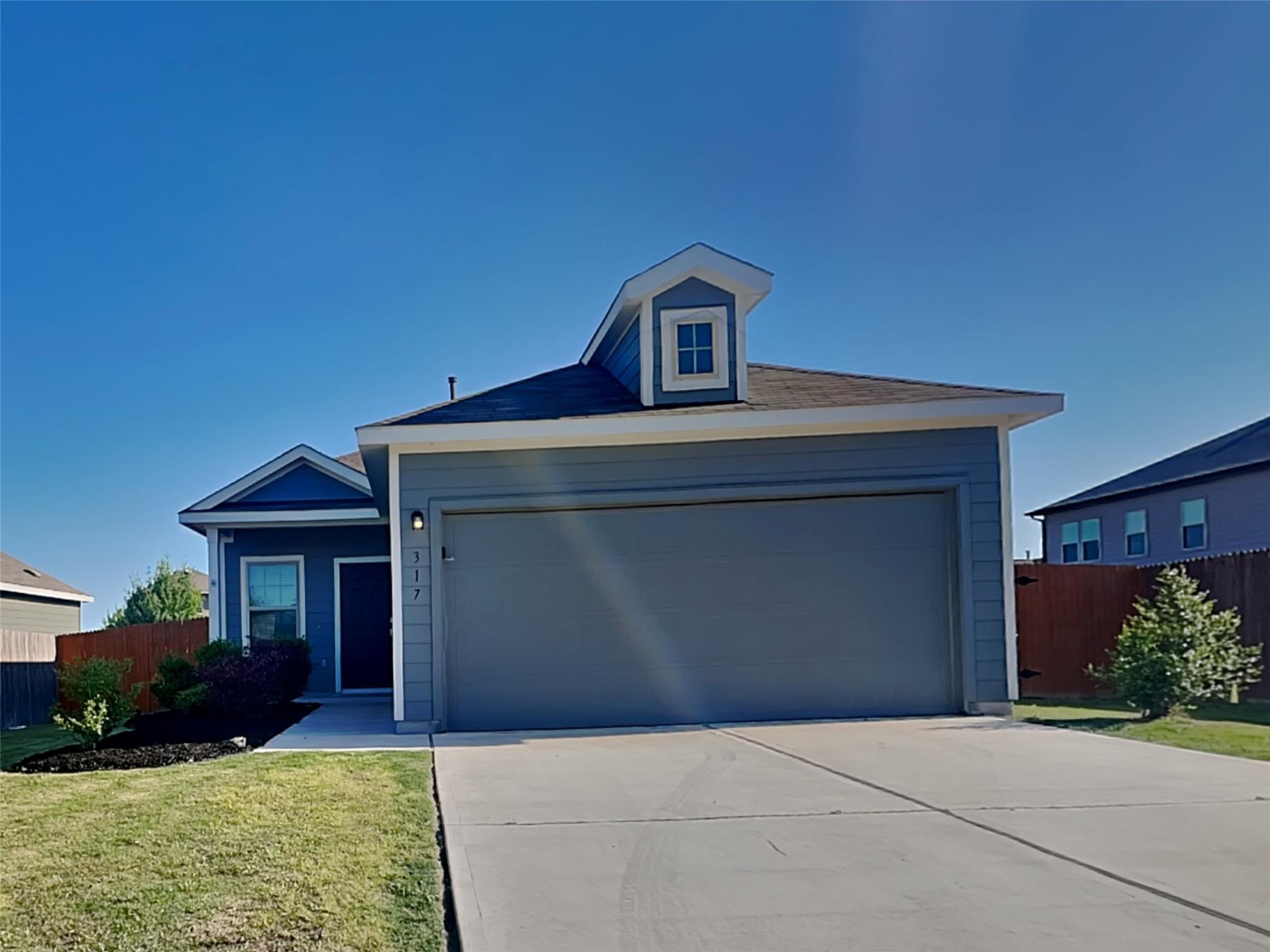 317 Emerald Green Trl Property Photo