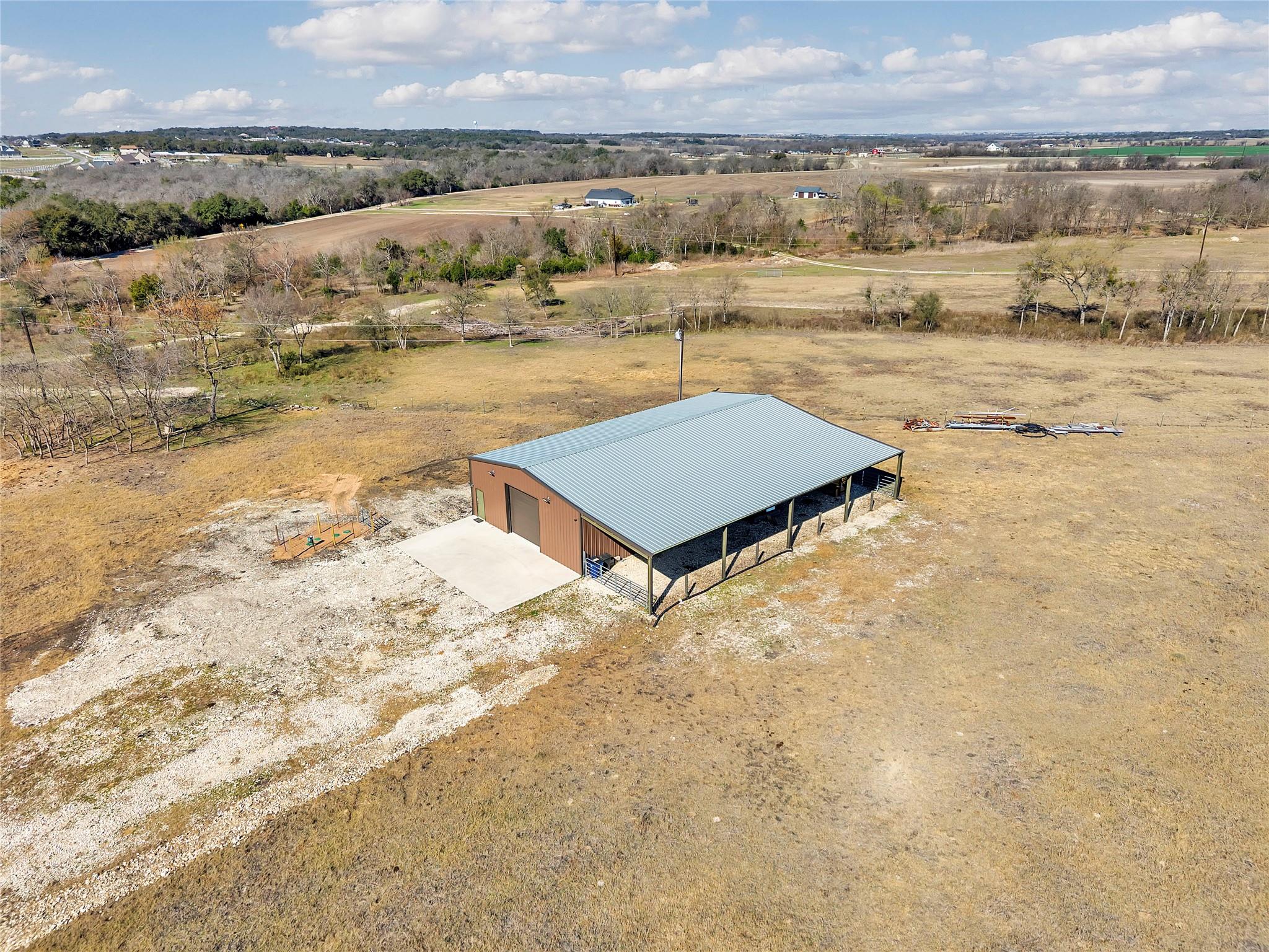 779 County Road 329 Rd Property Photo 3