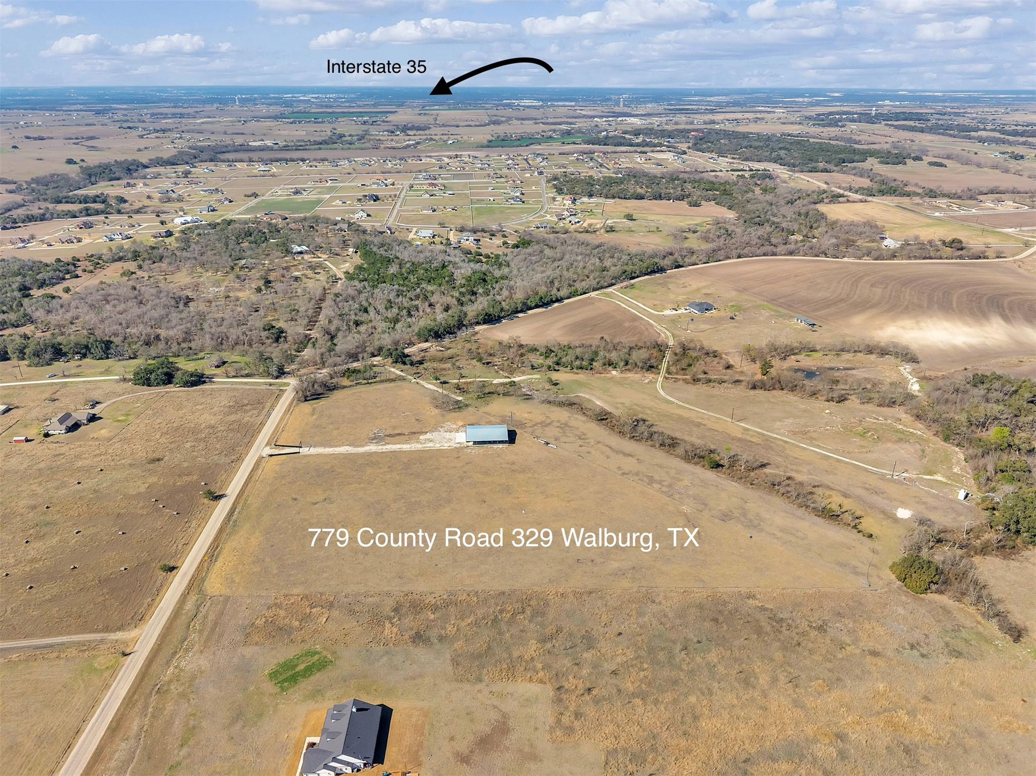 779 County Road 329 Rd Property Photo 4