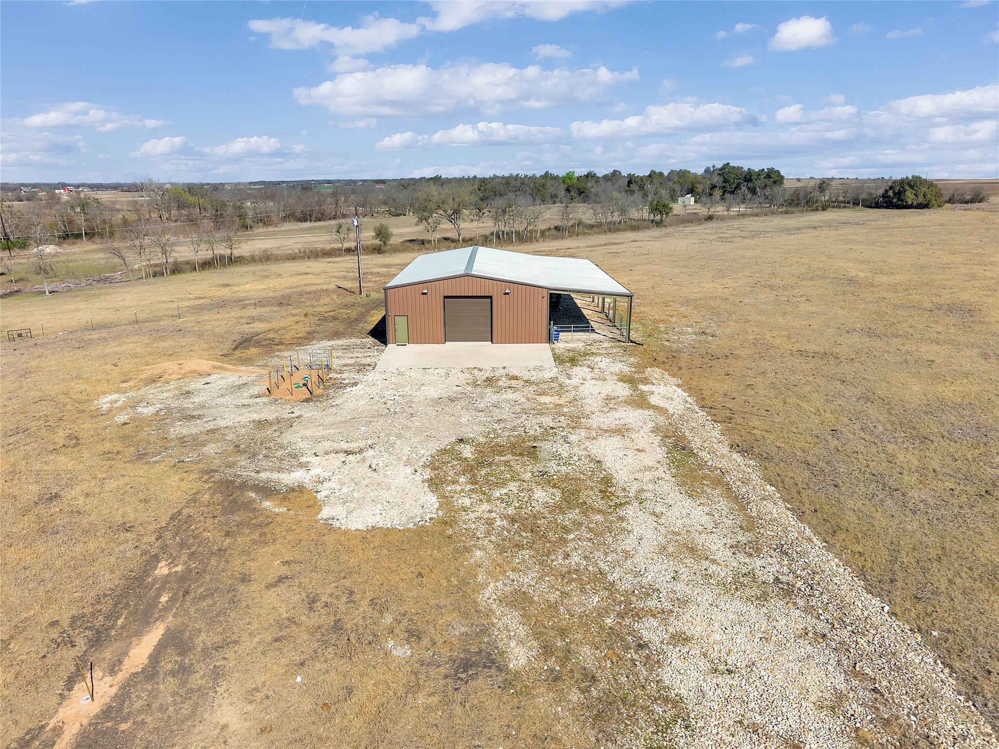 779 County Road 329 Rd Property Photo 17