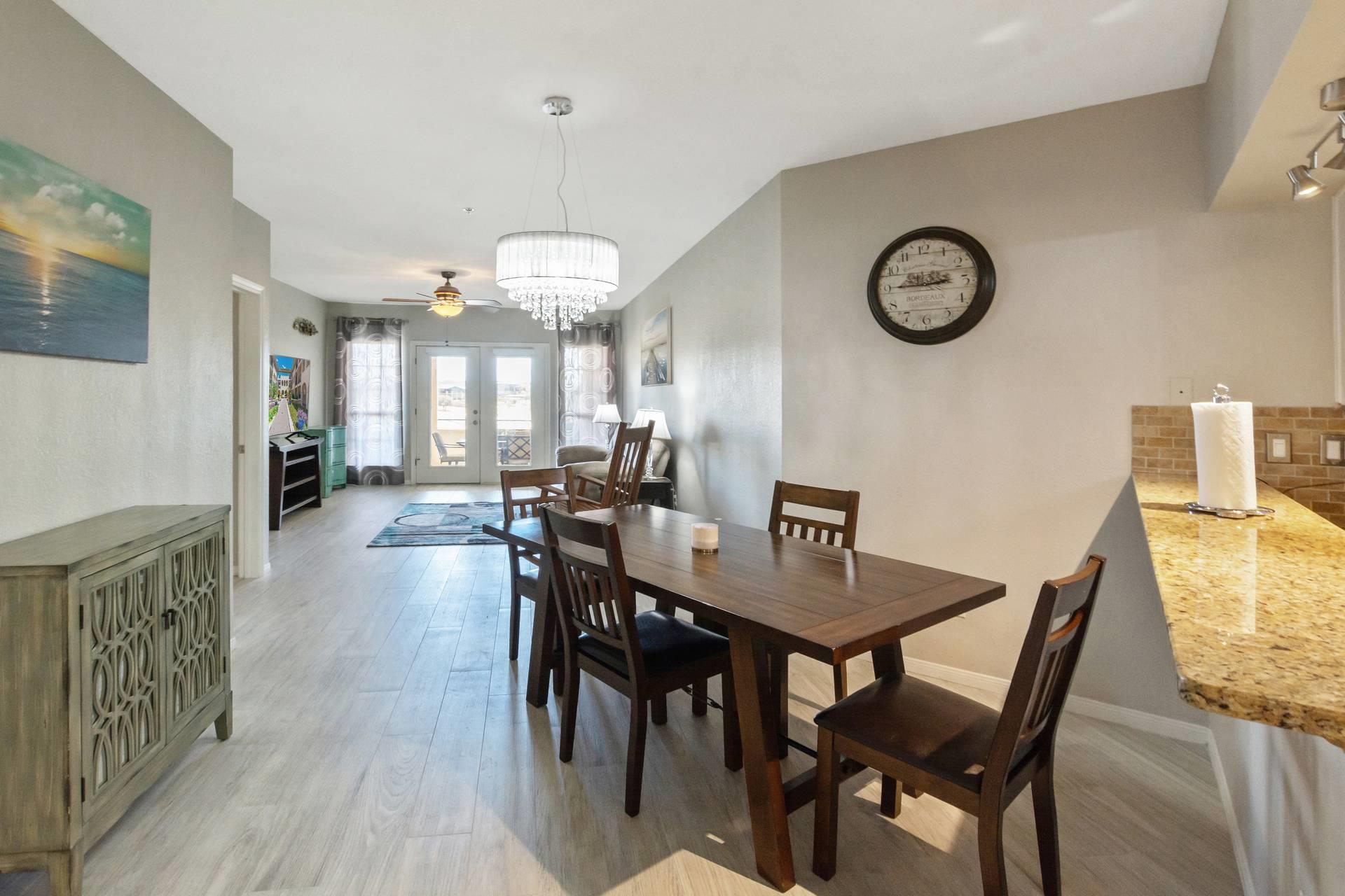 2010677 Property Photo 6