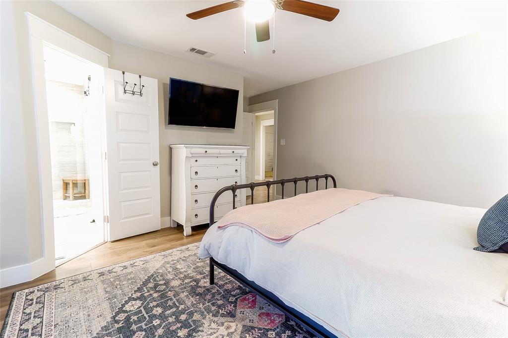 405 Deerfoot Cir Property Photo 5