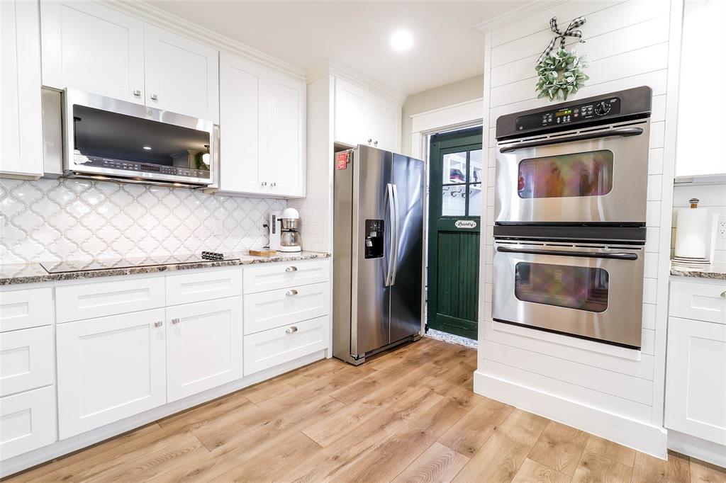 405 Deerfoot Cir Property Photo 12
