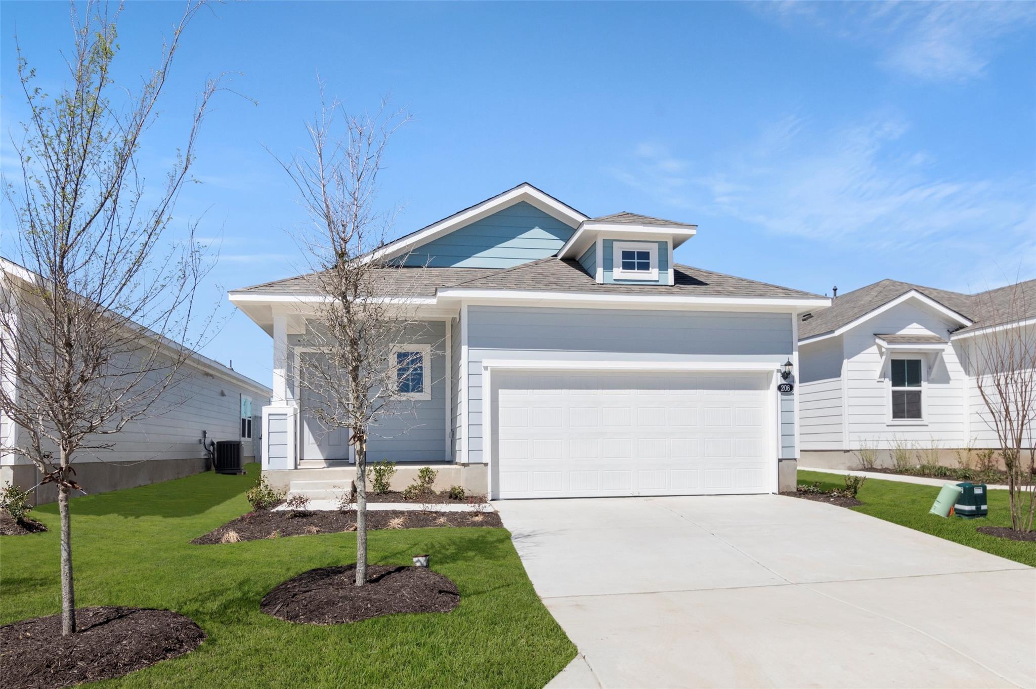 206 Lavender Ln Property Photo