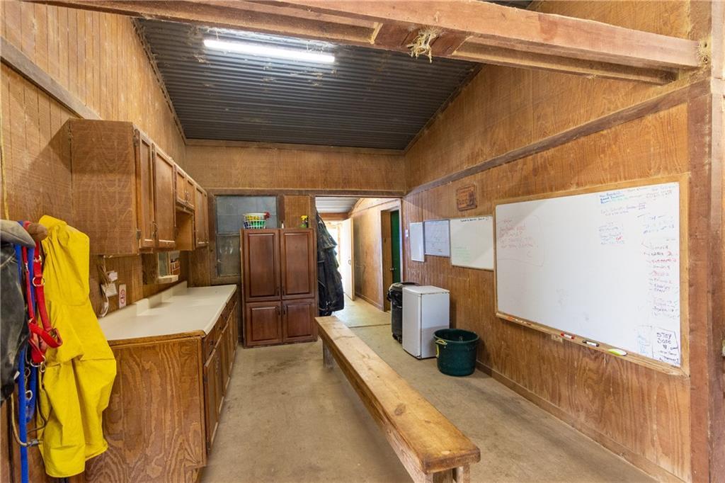 15000 Fitzhugh Rd Property Photo 25