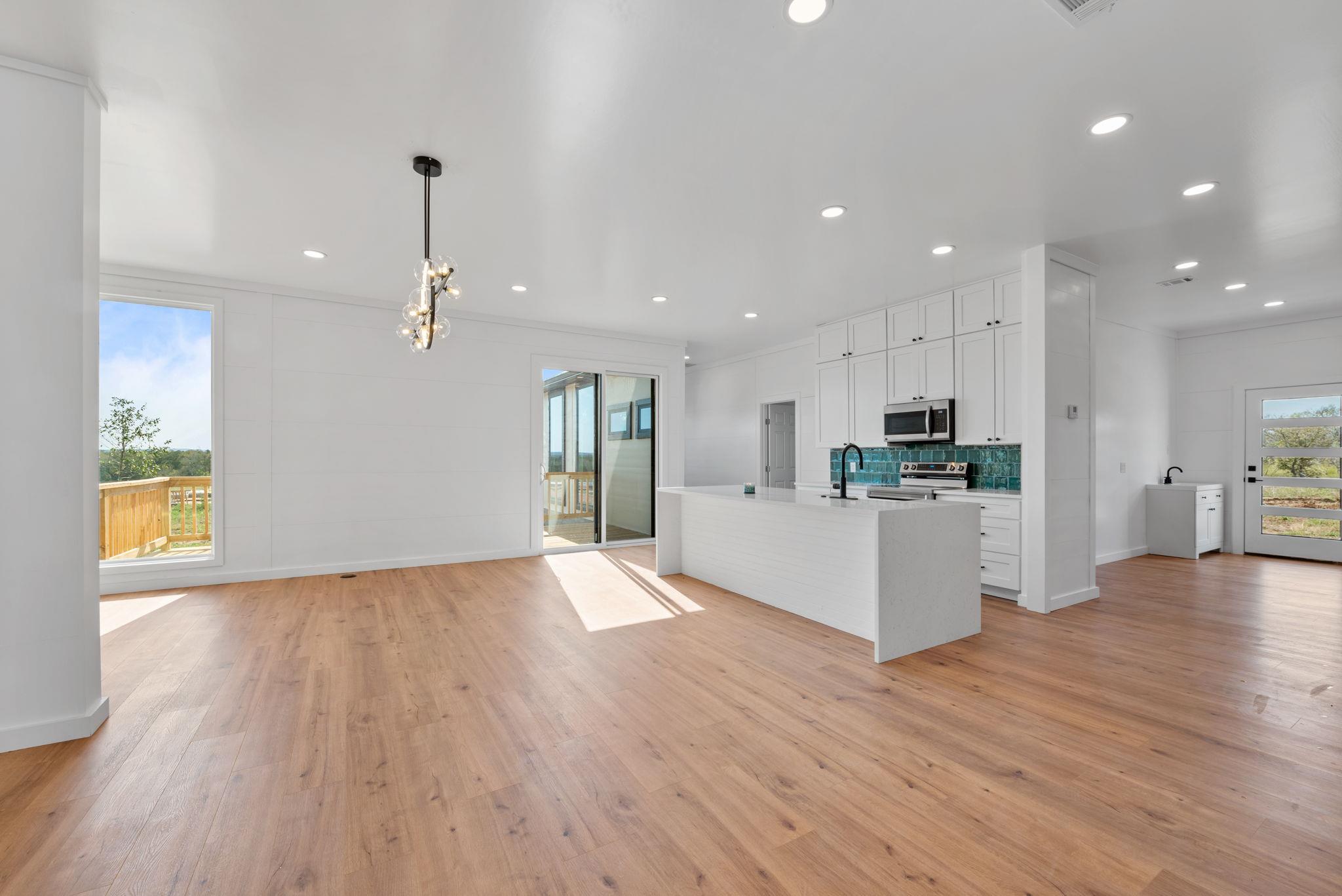 111 Starlight Path Path Property Photo 9