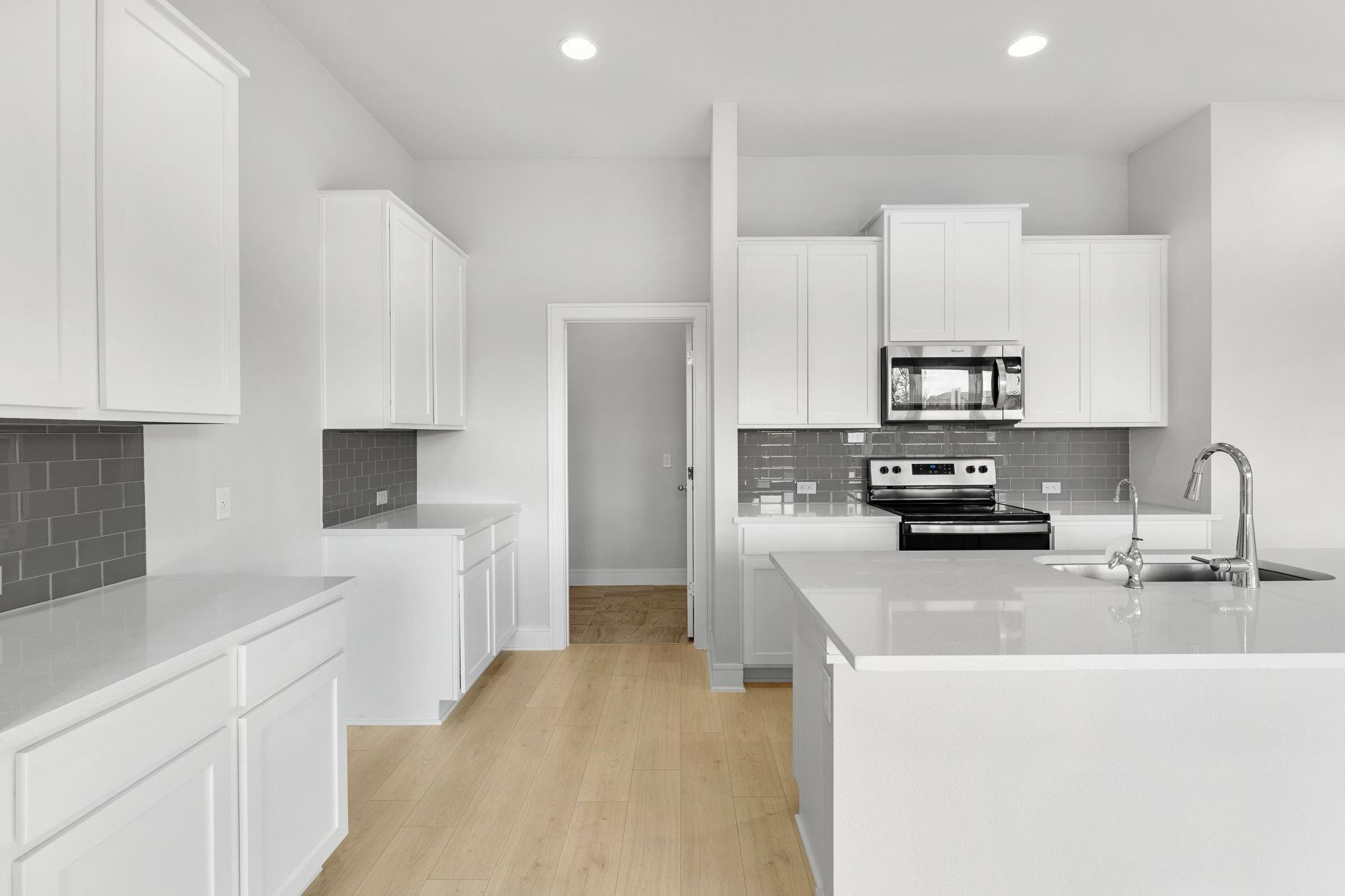 2301 Castillo Dr Property Photo 4