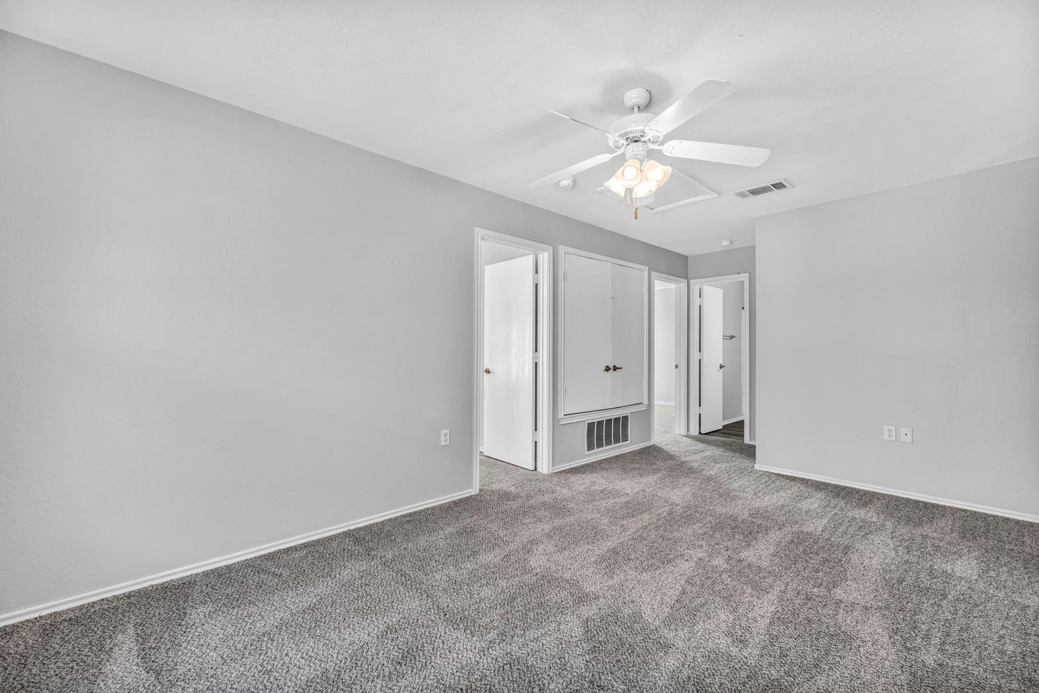 7429 Elk Pass Dr Property Photo 22