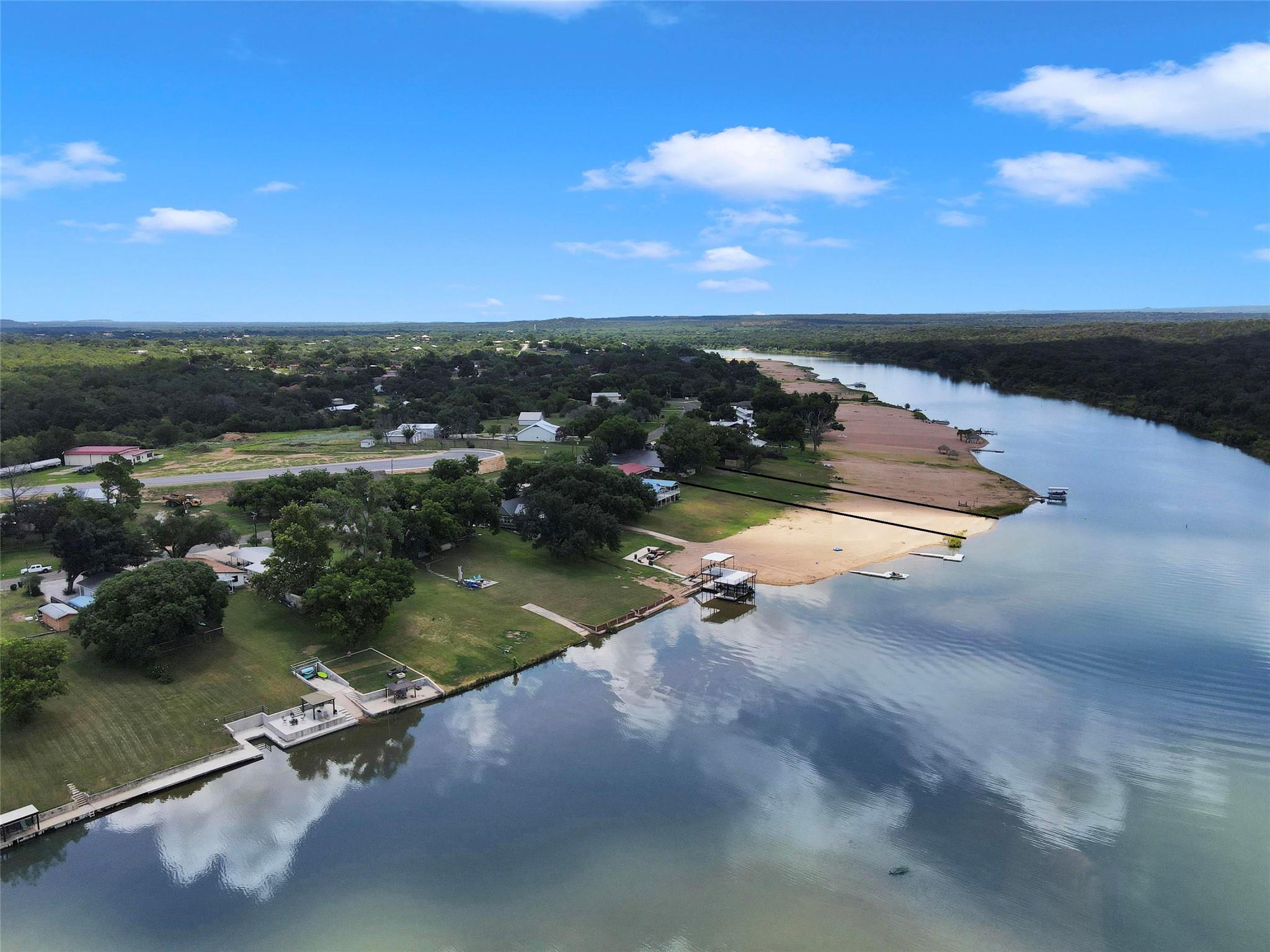 4652 River Oaks Dr Property Photo 1