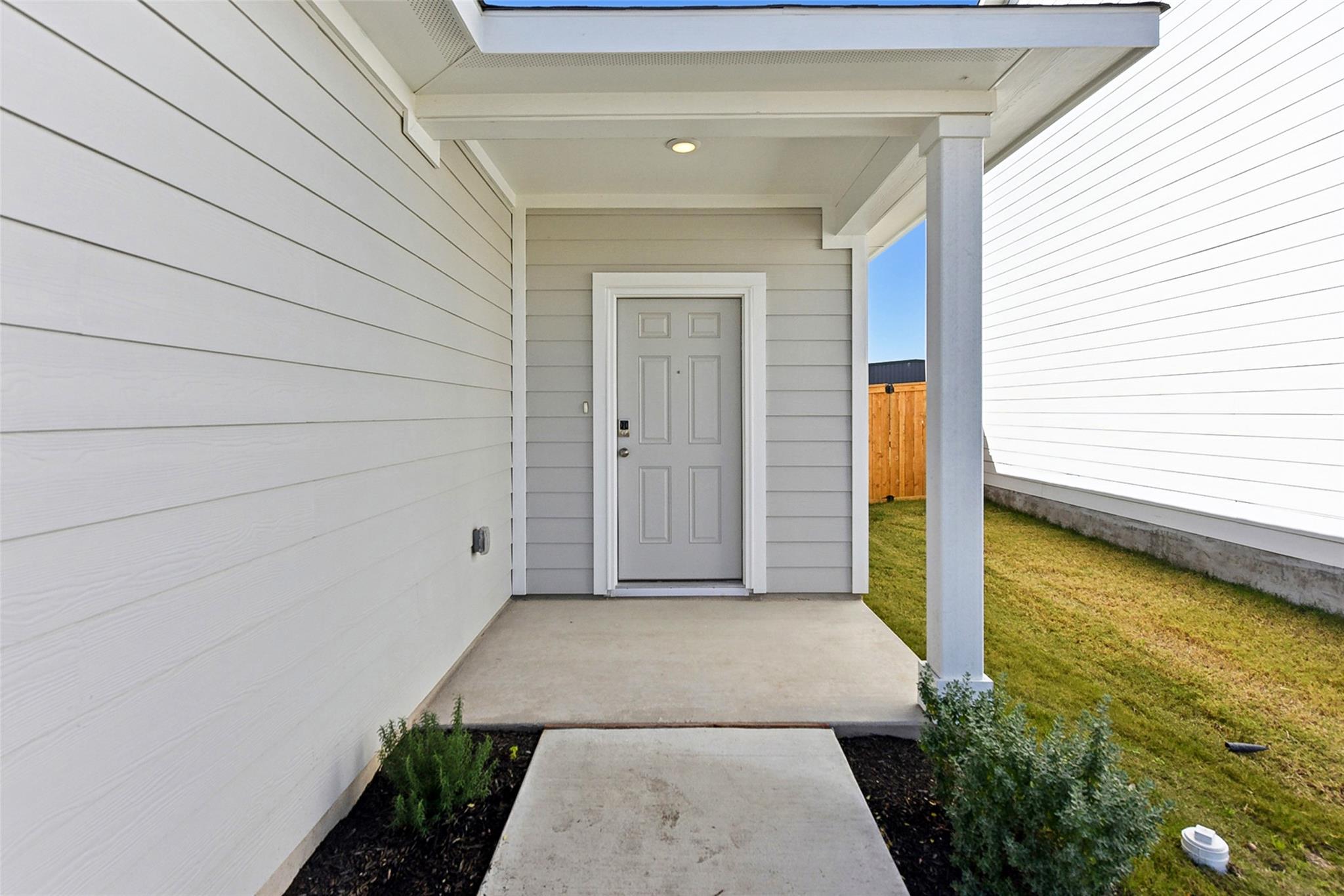 249 Alcatraz Loop Property Photo 6