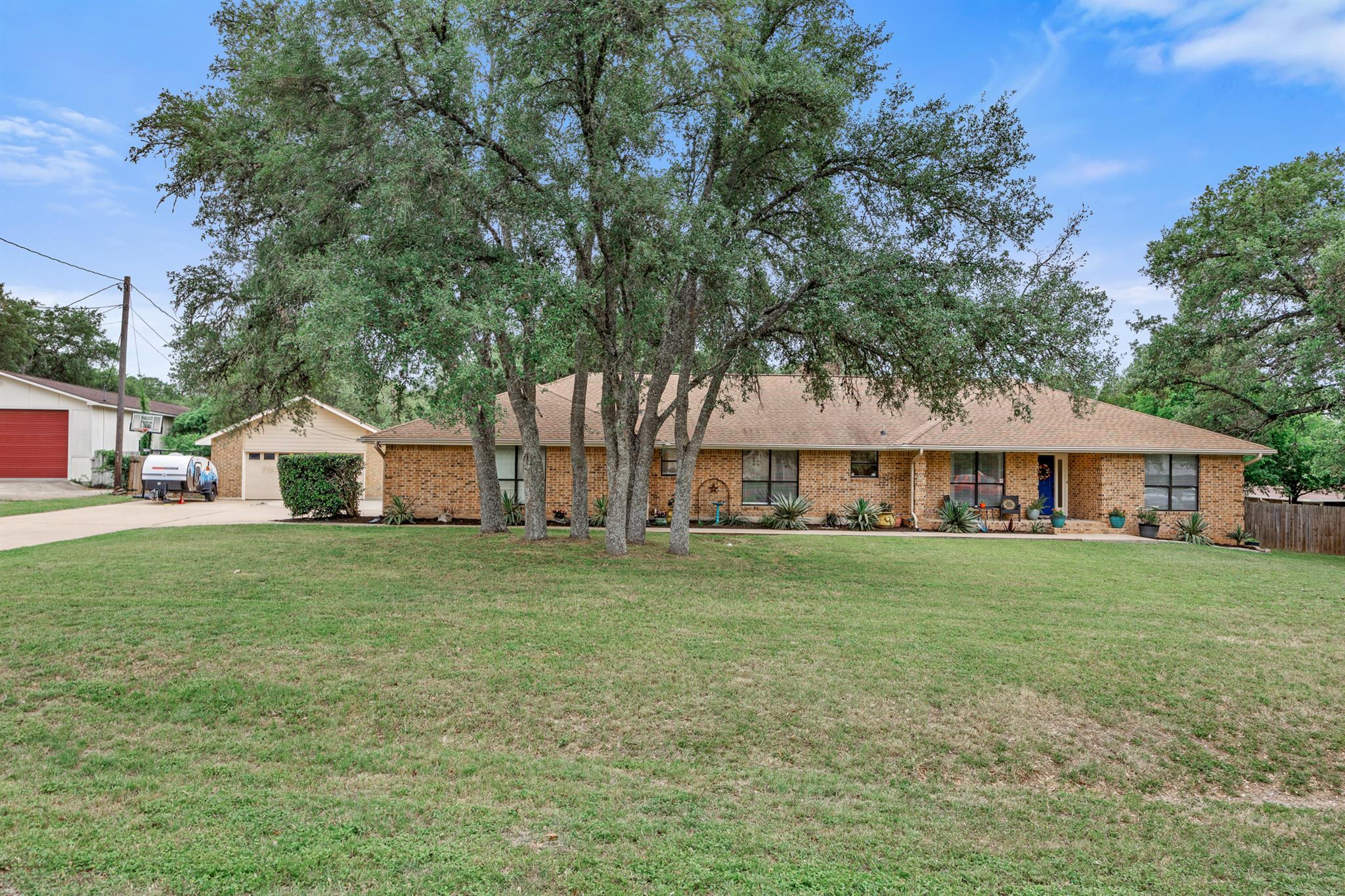 315 Juniper DR