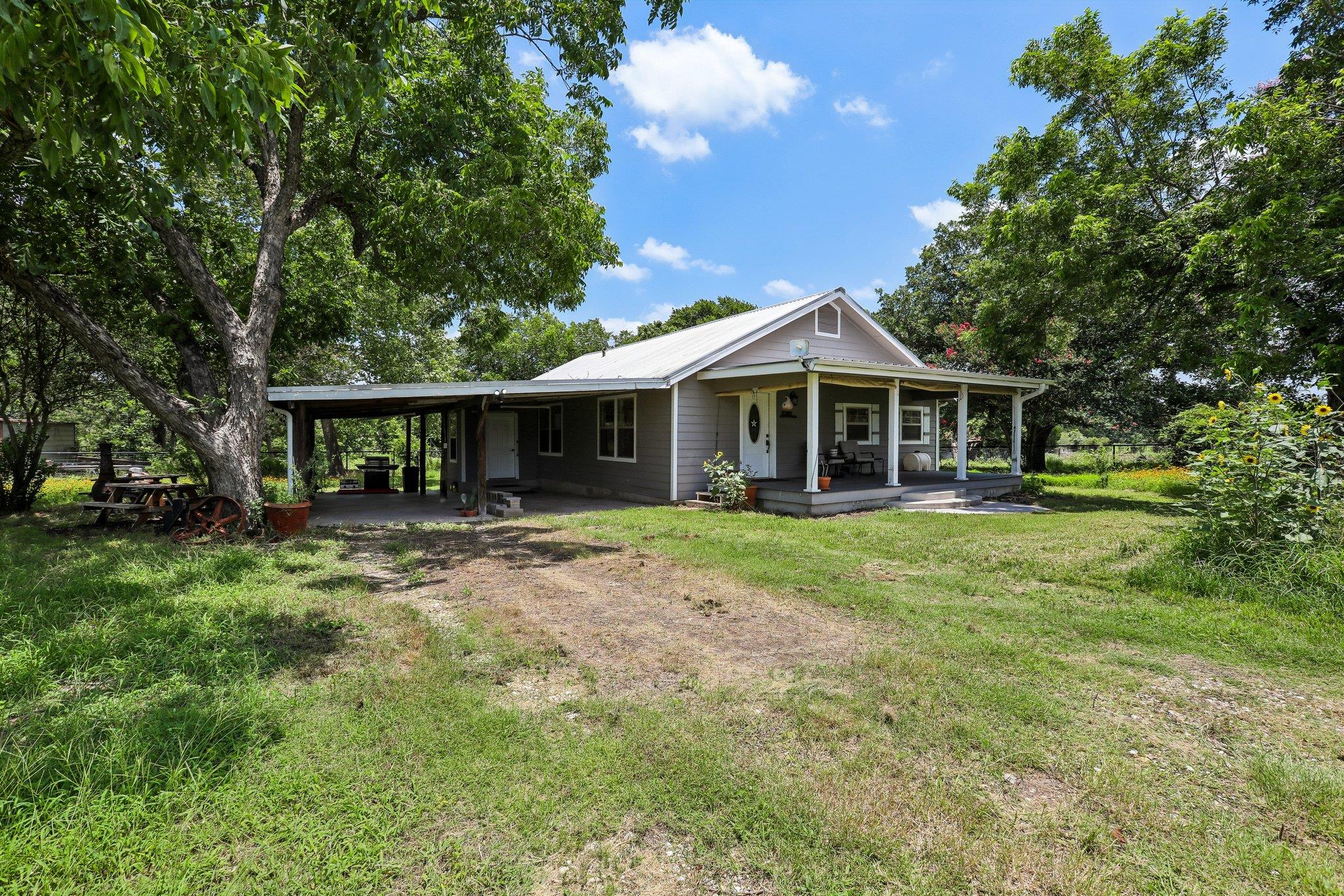 2089 Fm 1704 None Property Photo 3