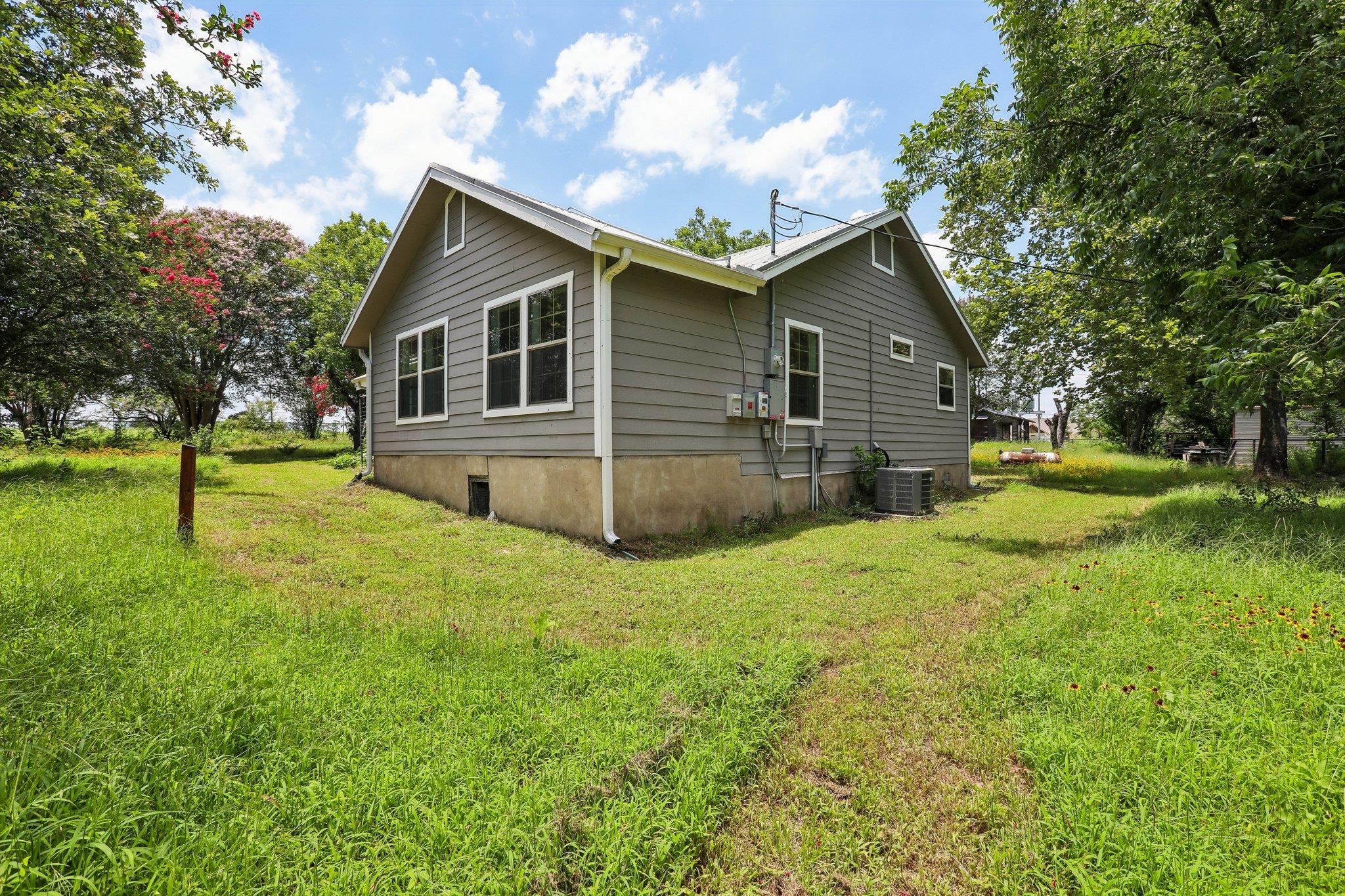 2089 Fm 1704 None Property Photo 24