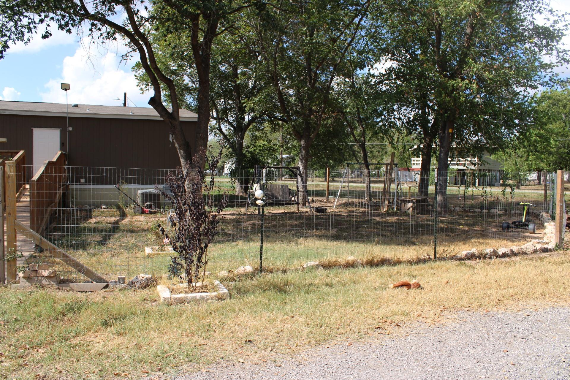 3415 River Rd Property Photo 11