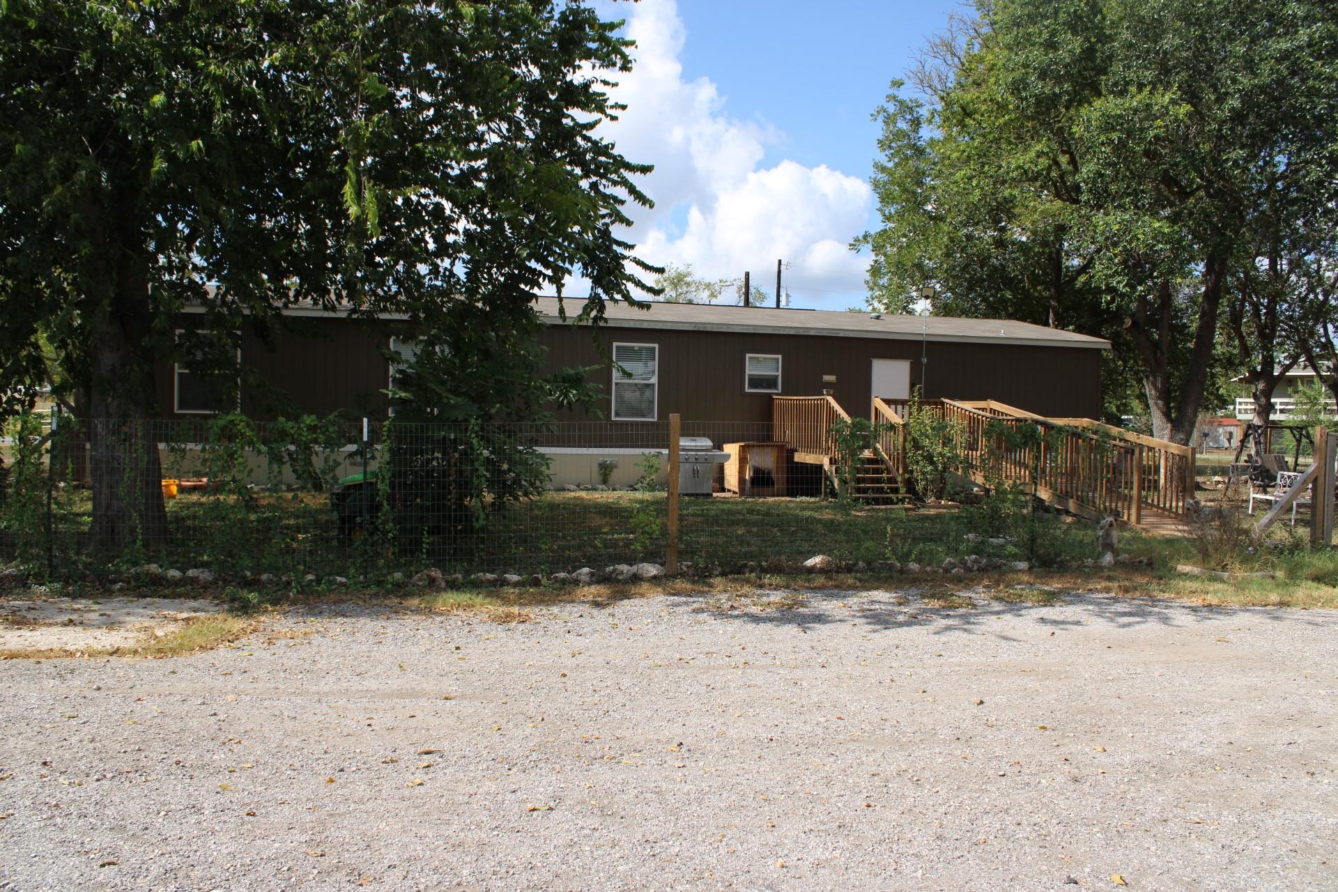 3415 River Rd Property Photo 12