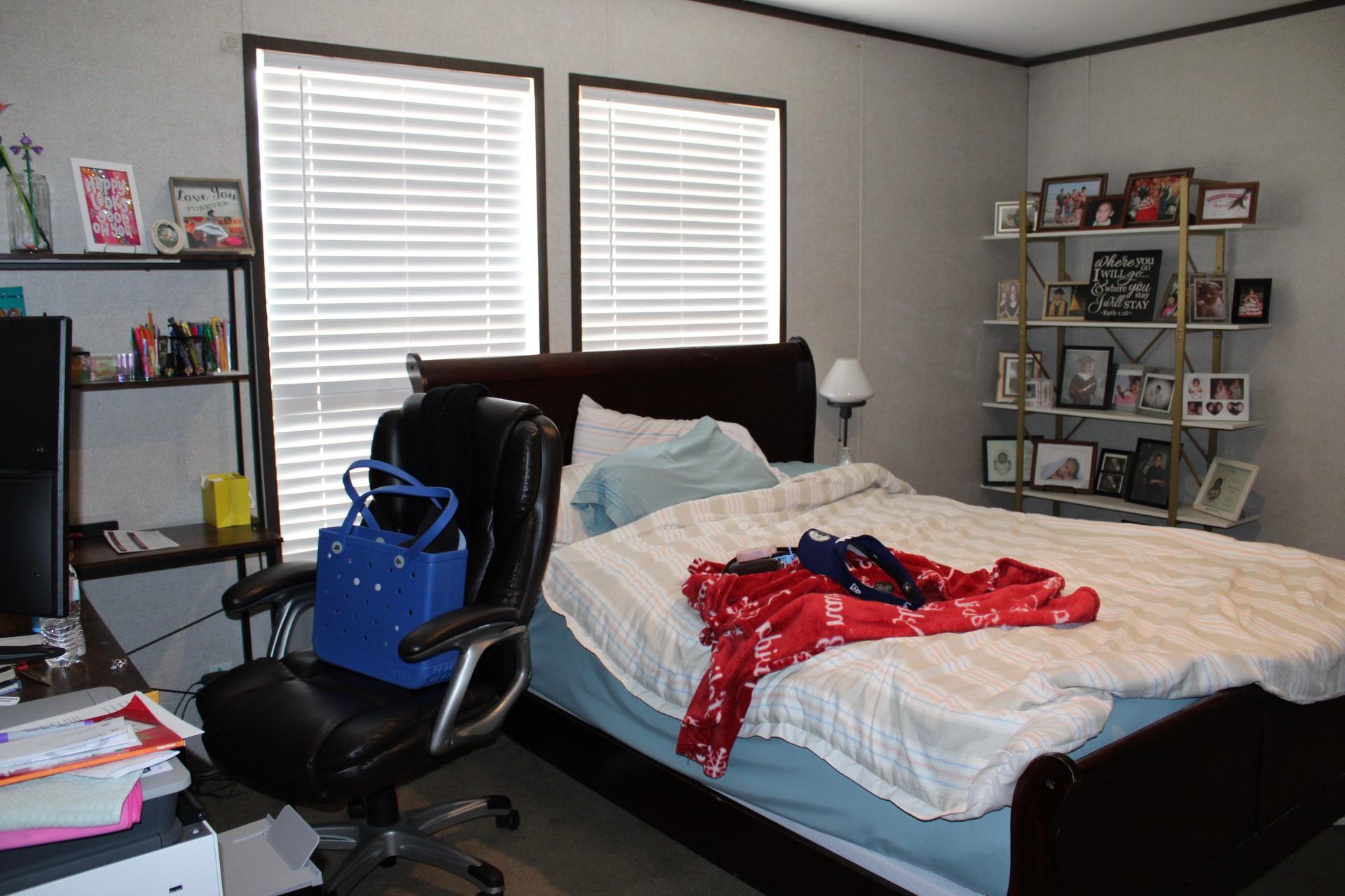 3415 River Rd Property Photo 21