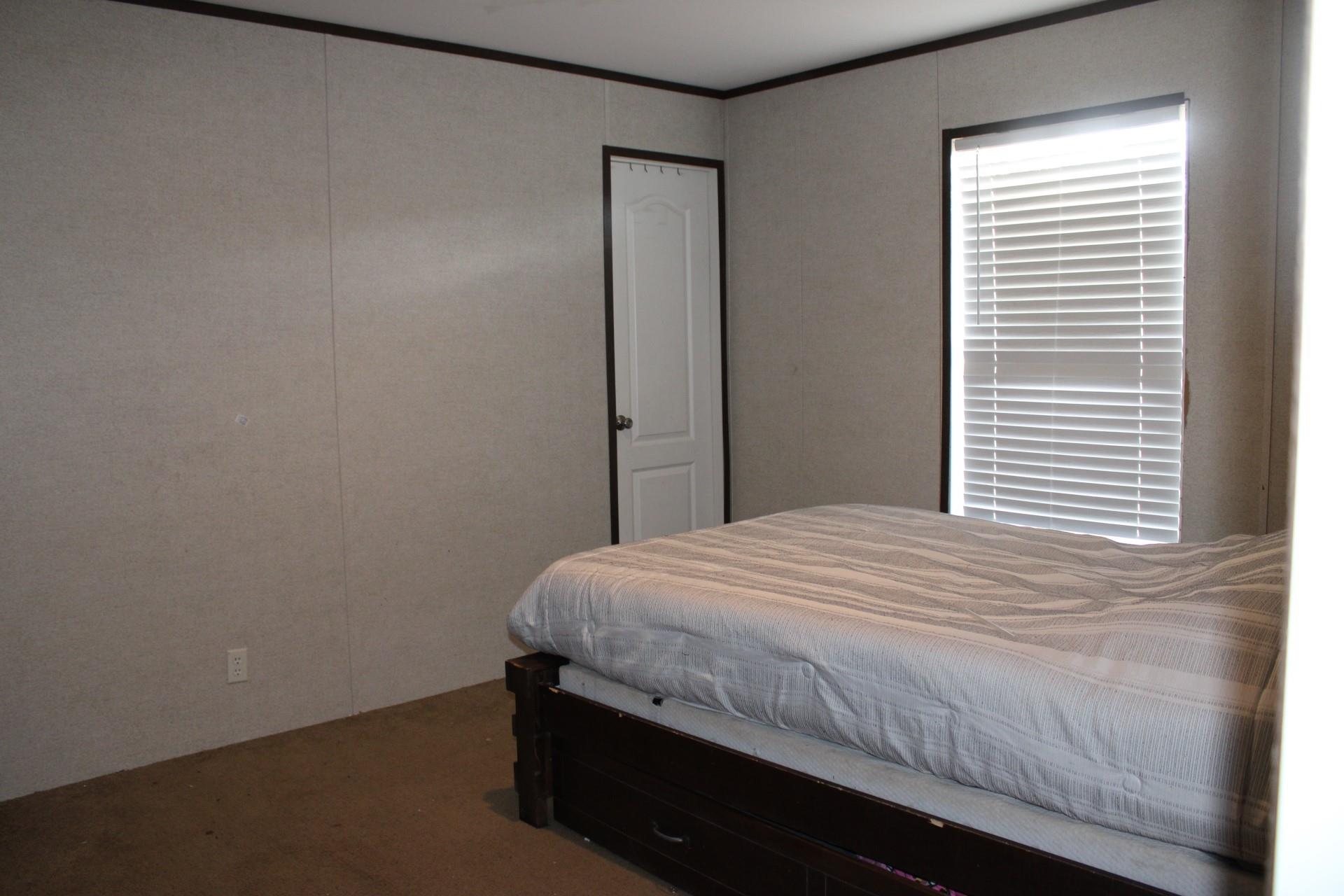 3415 River Rd Property Photo 31