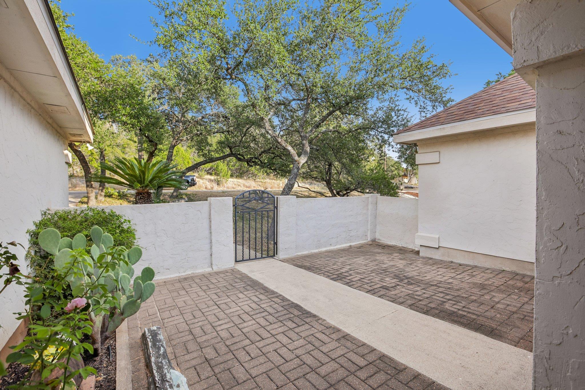 21513 Lakefront Dr Property Photo 19