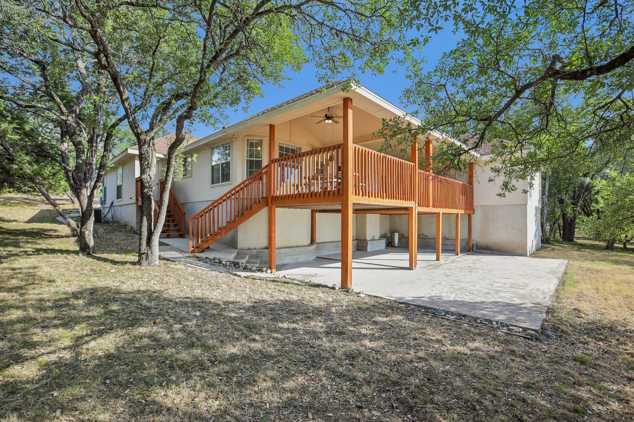 21513 Lakefront Dr Property Photo 22