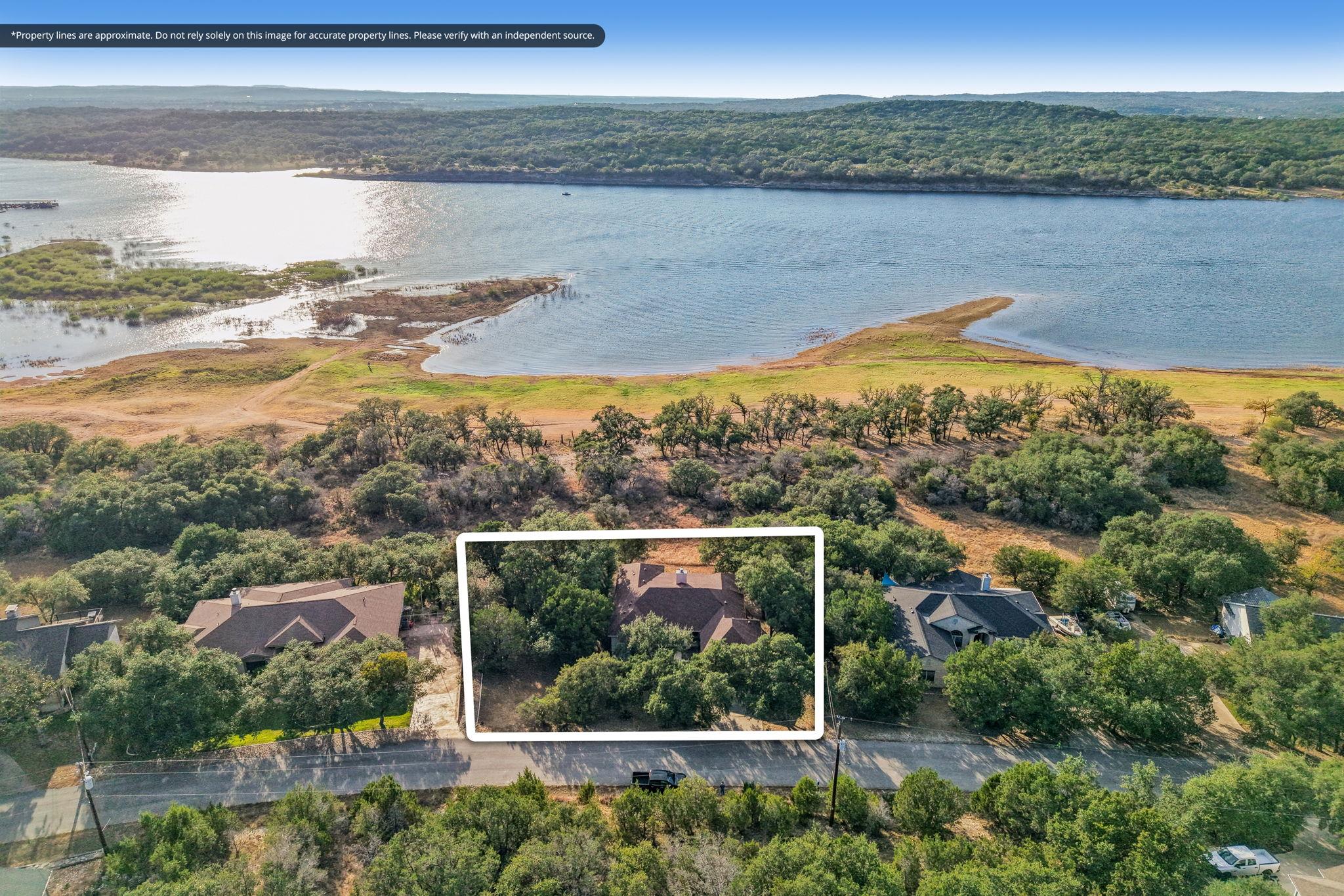 21513 Lakefront Dr Property Photo 27